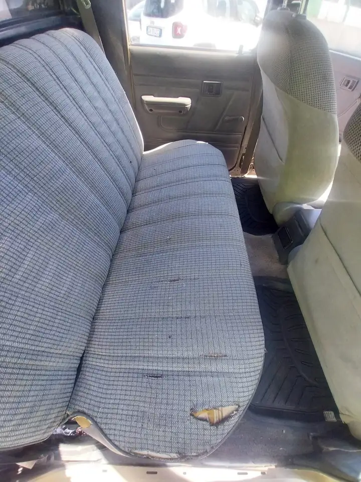 Toyota Hilux 2.5 double cab LN 105, foto 7