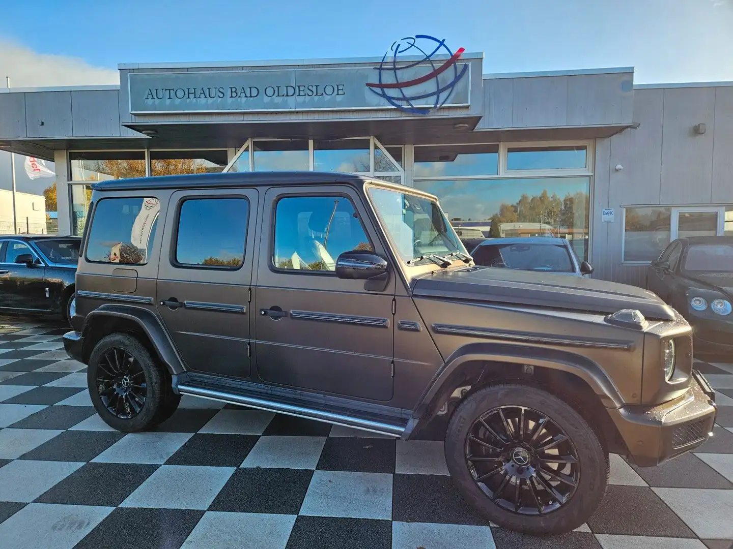 Mercedes-Benz G 500 AMG +Massage+Schiebedach+Multib.LED Grau - 2