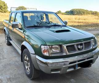 Double Cab Navara 2.5 td 133cv