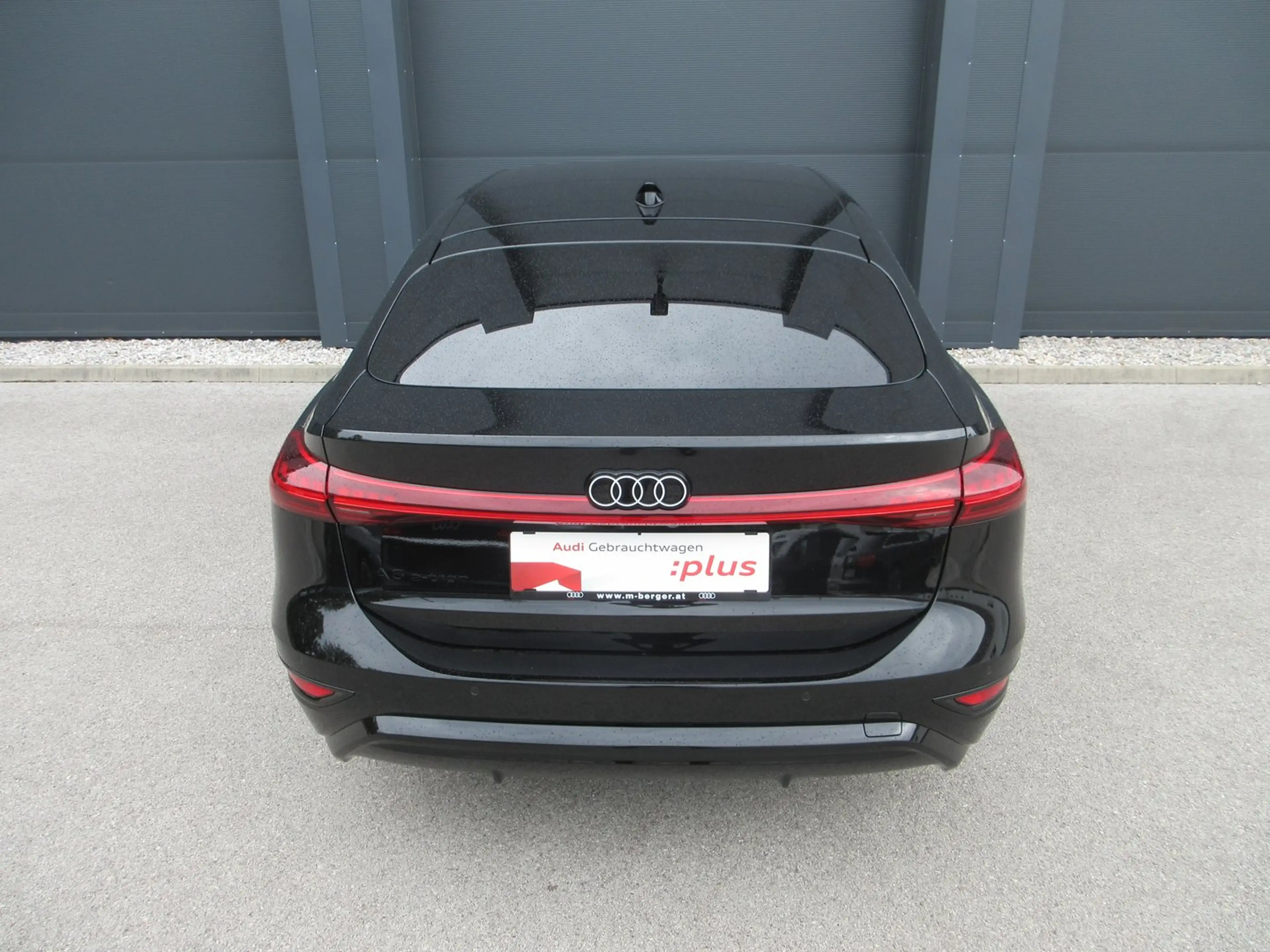 Audi A6 e-tron — photo 10