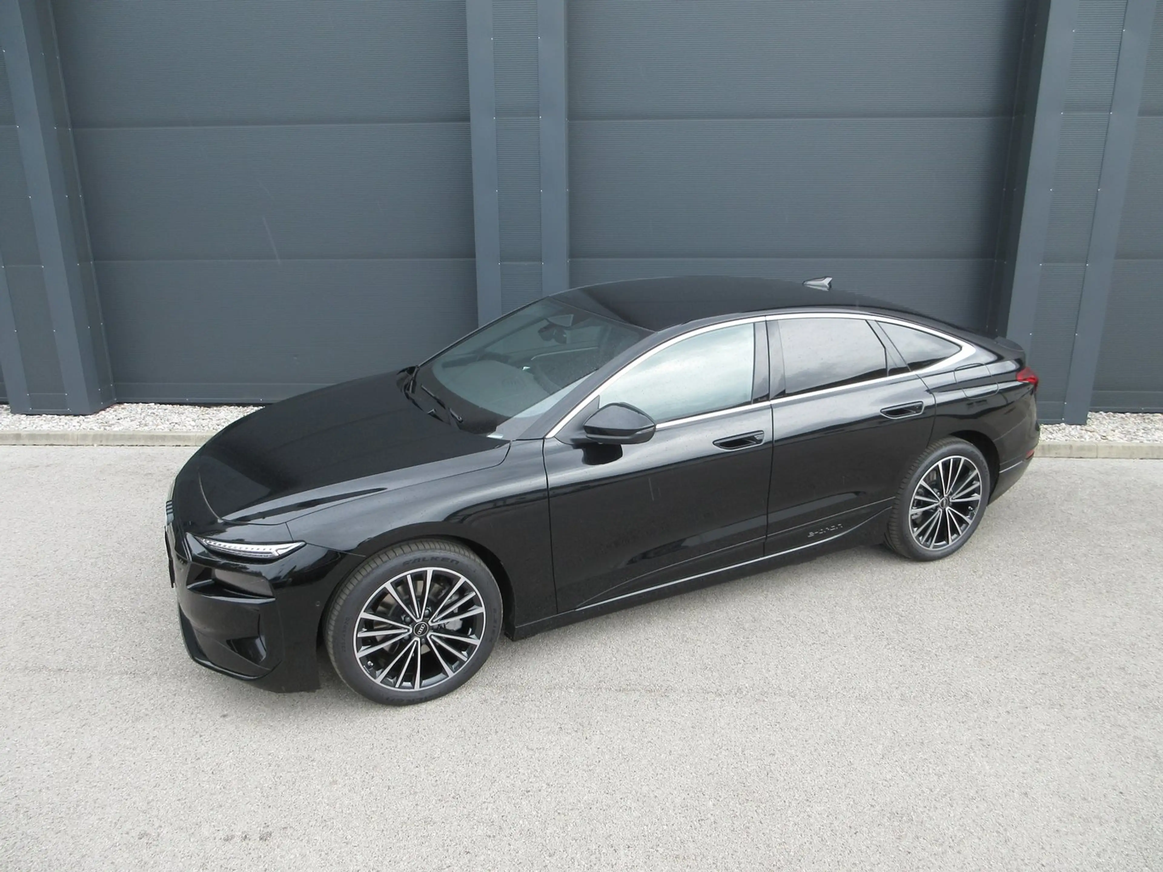 Audi A6 e-tron — photo 3