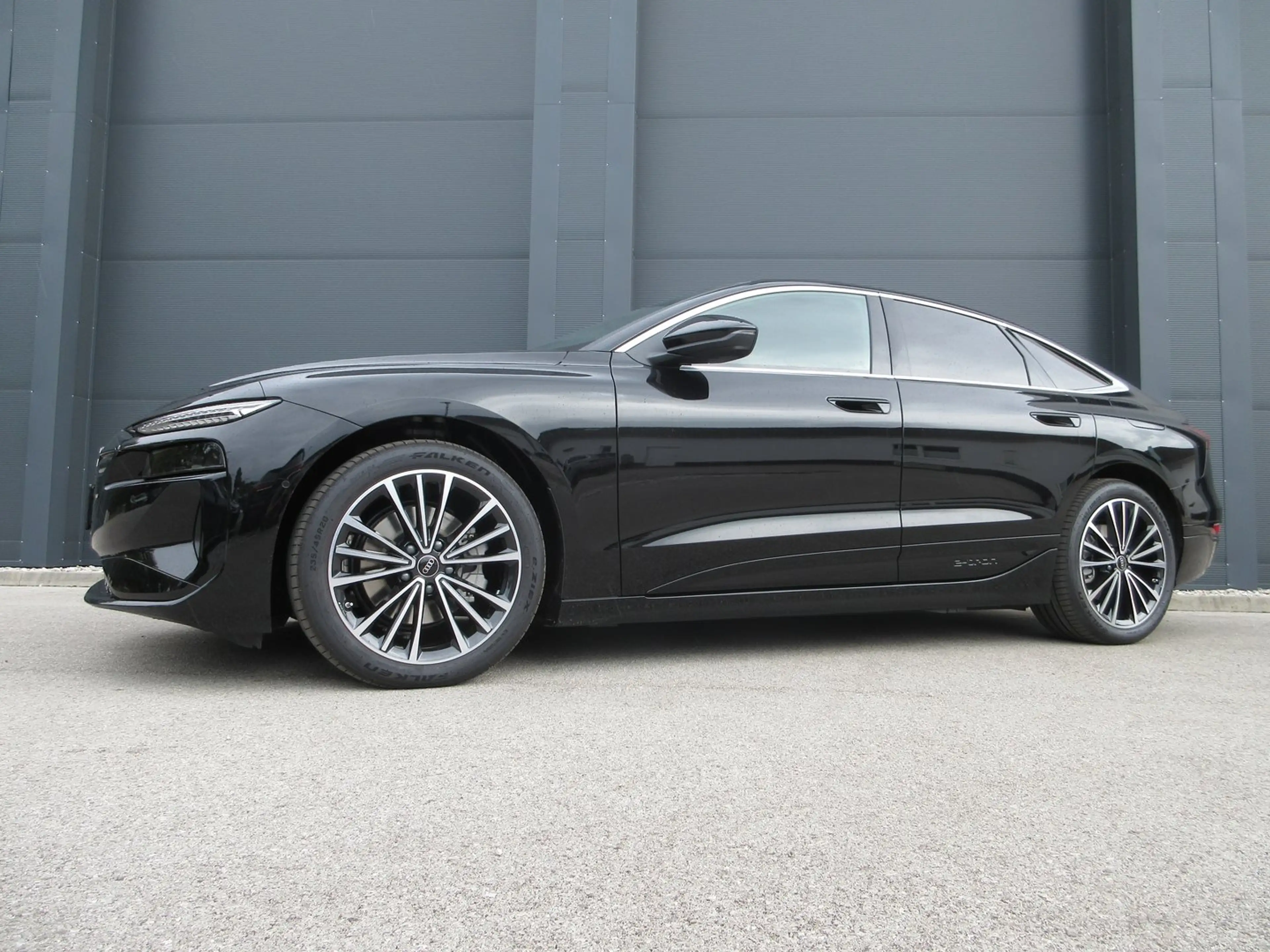 Audi A6 e-tron — photo 4