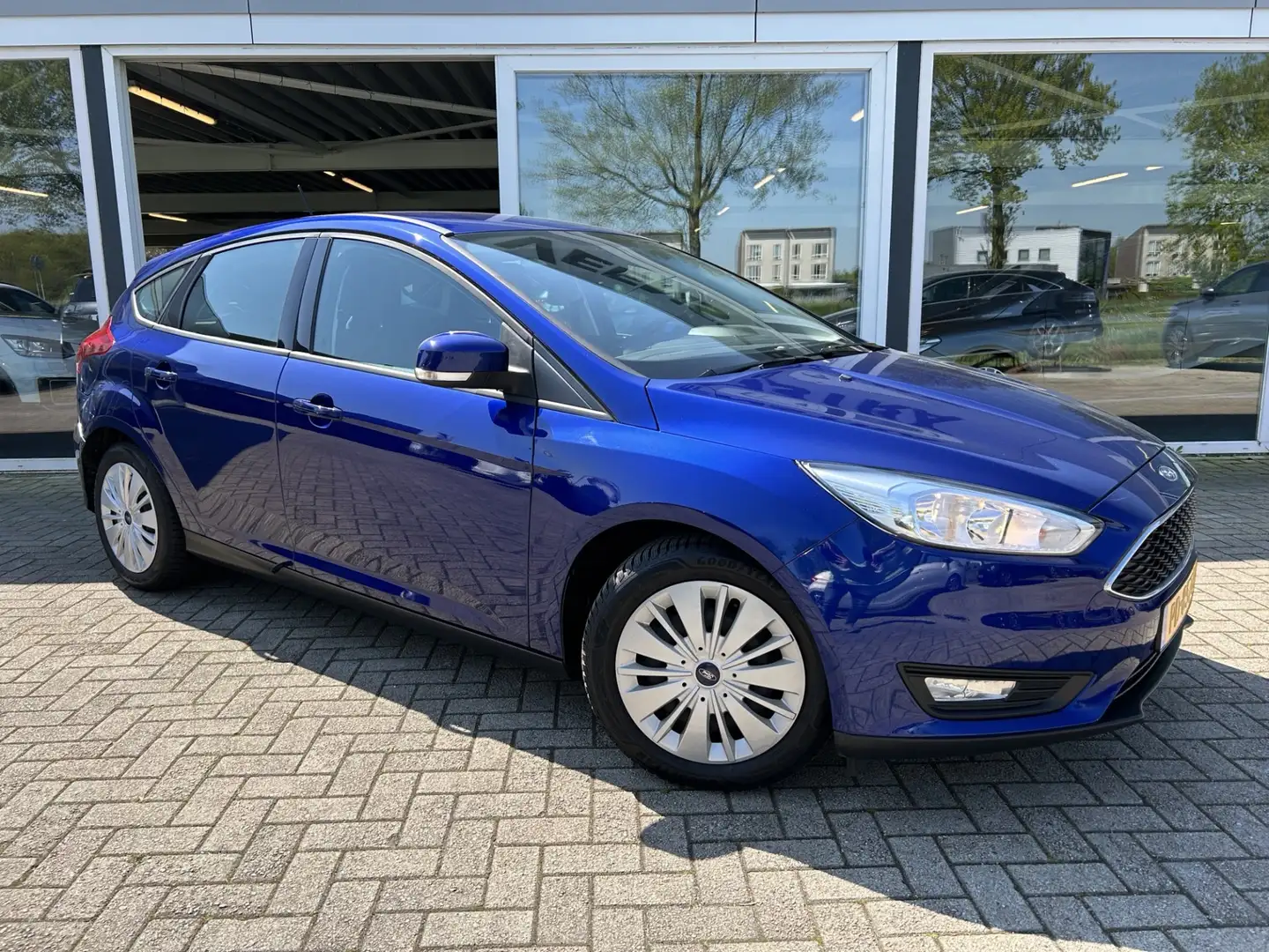 Ford Focus 1.5 TDCI Lease Edition 50% deal 5.975,- ACTIE   Tr Blauw - 1