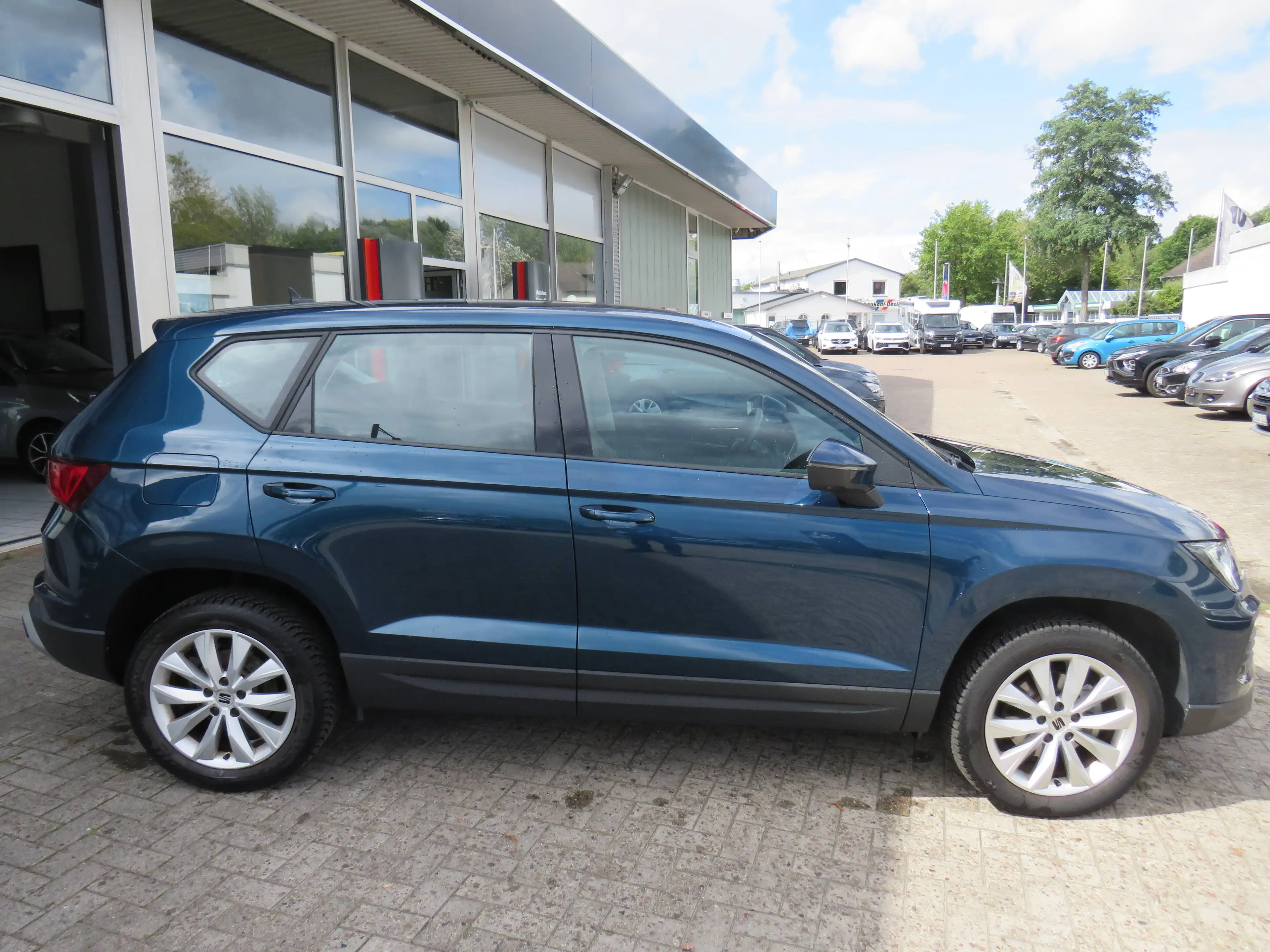 SEAT Ateca 1.5 TSI Style*AHK*Navi*Carplay*Ganzj.Reifen*1Hd — photo 3