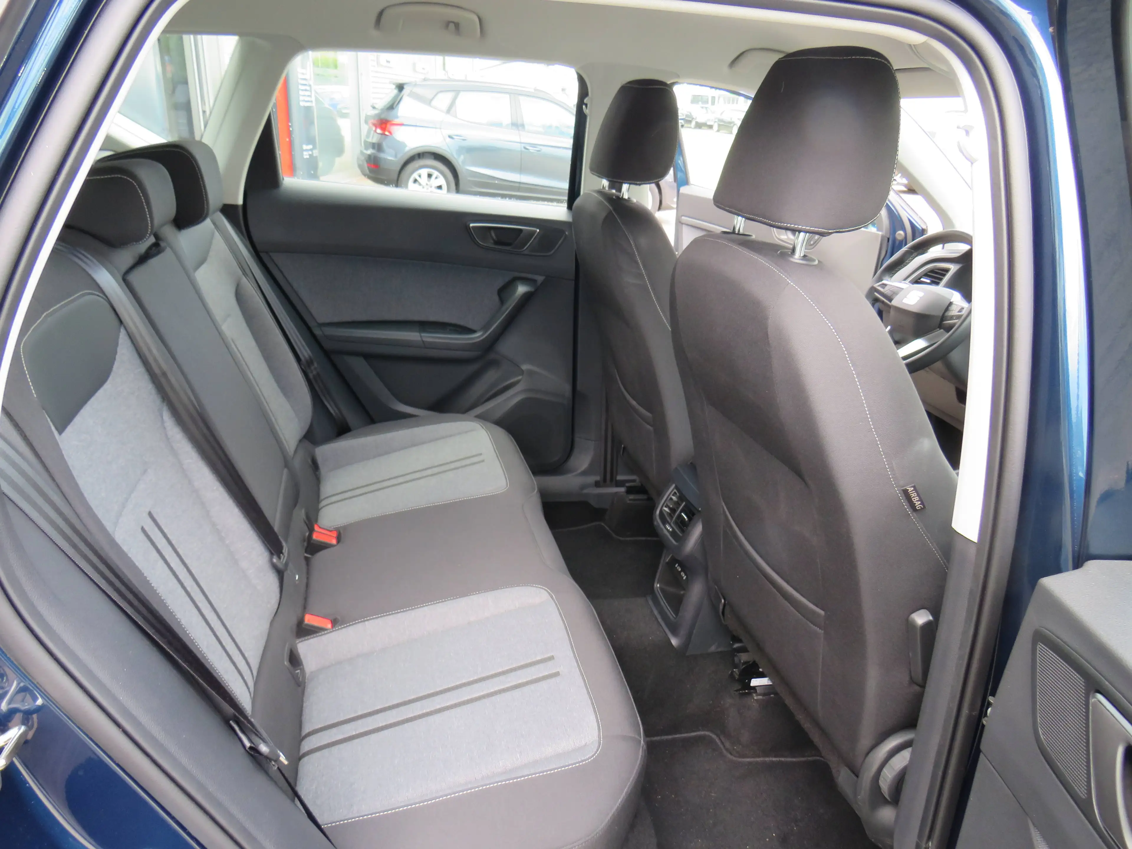 SEAT Ateca 1.5 TSI Style*AHK*Navi*Carplay*Ganzj.Reifen*1Hd — photo 14
