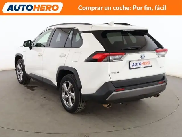 Toyota RAV4 view 4