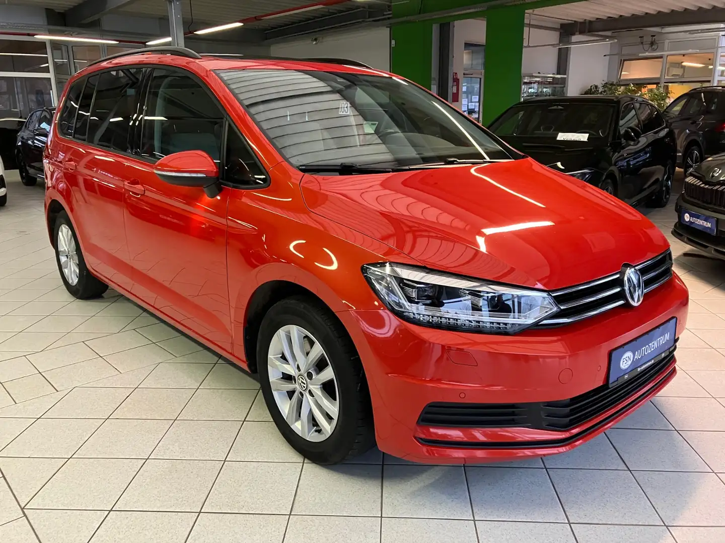 Volkswagen Touran 1.4 TSI CL DSG LED NAVI Orange - 2
