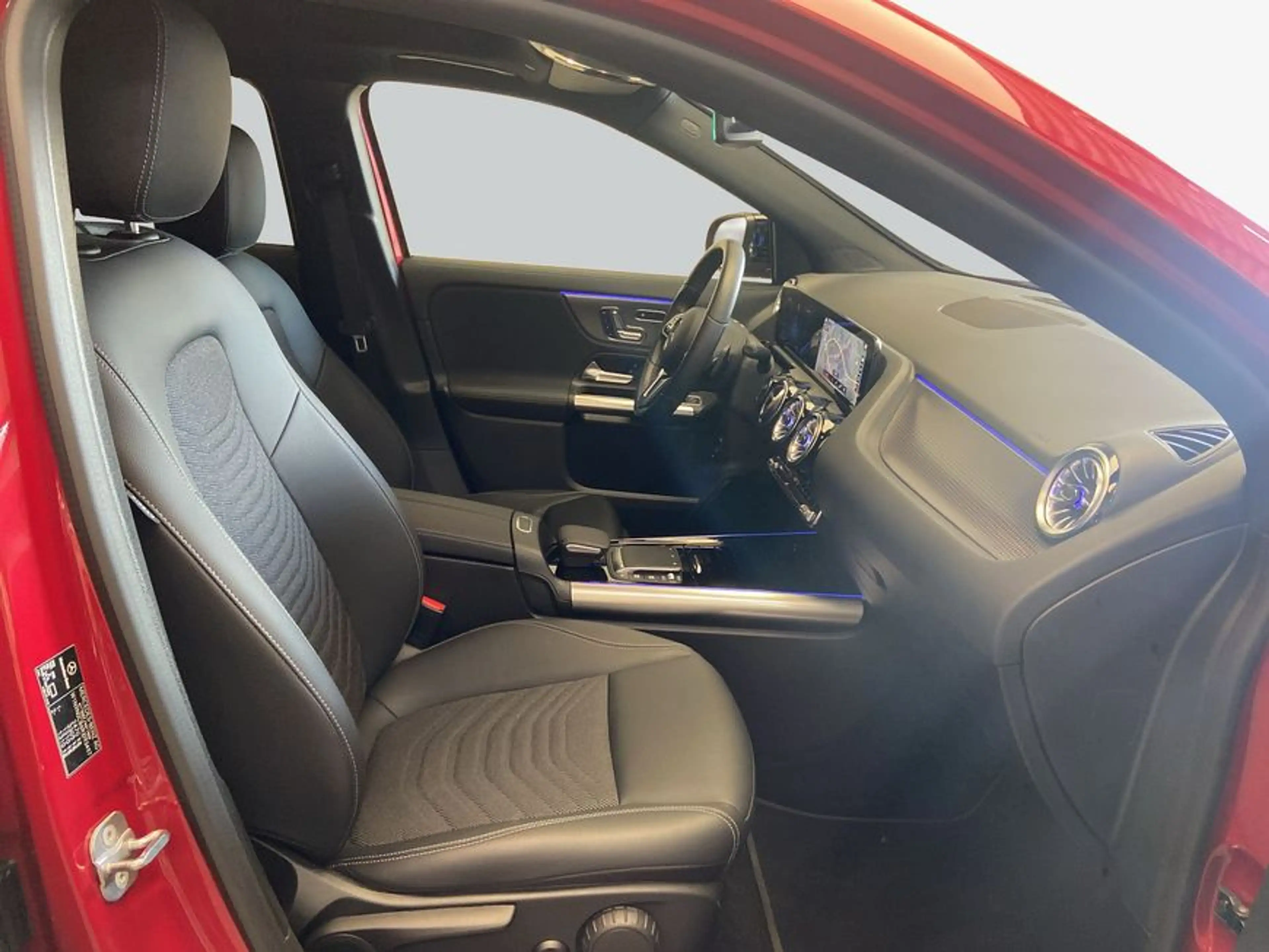 Mercedes-Benz EQA 250 EQA — photo 13