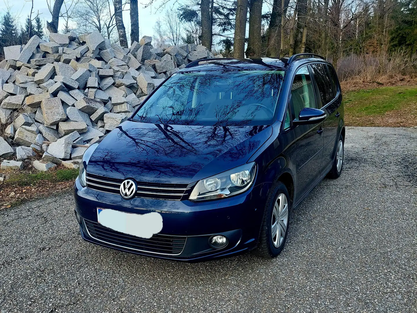 Volkswagen Touran Trendline 1,6 BMT TDI DPF Blau - 1