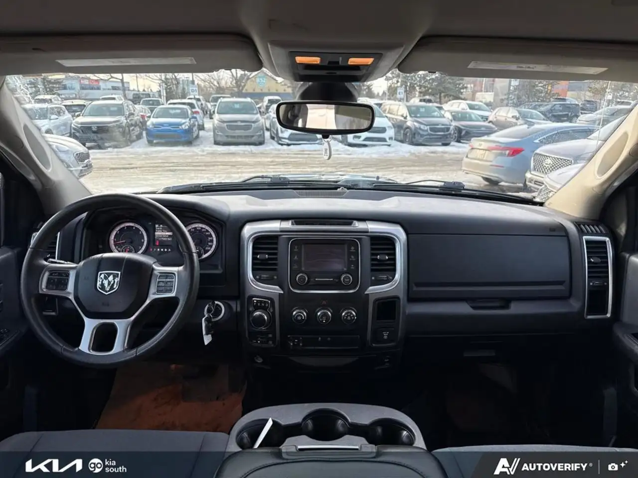 RAM 1500 снимка RAM 1500