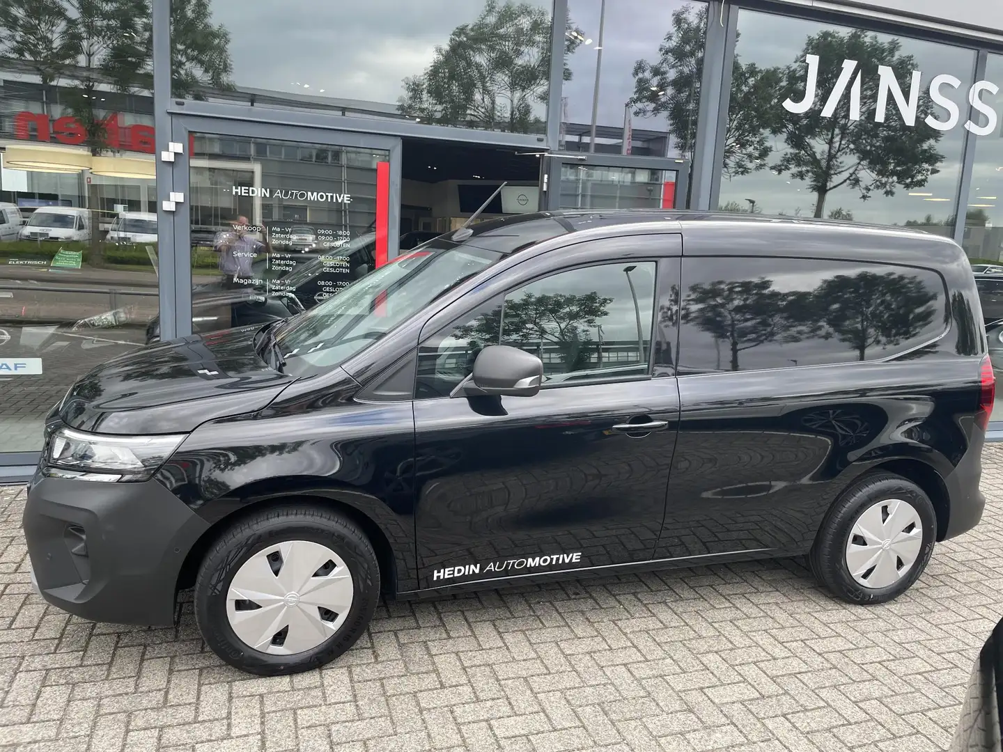 Nissan Townstar N-Connecta L1 45 kWh Nissan TOWNSTAR N-Connecta L1 Zwart - 2