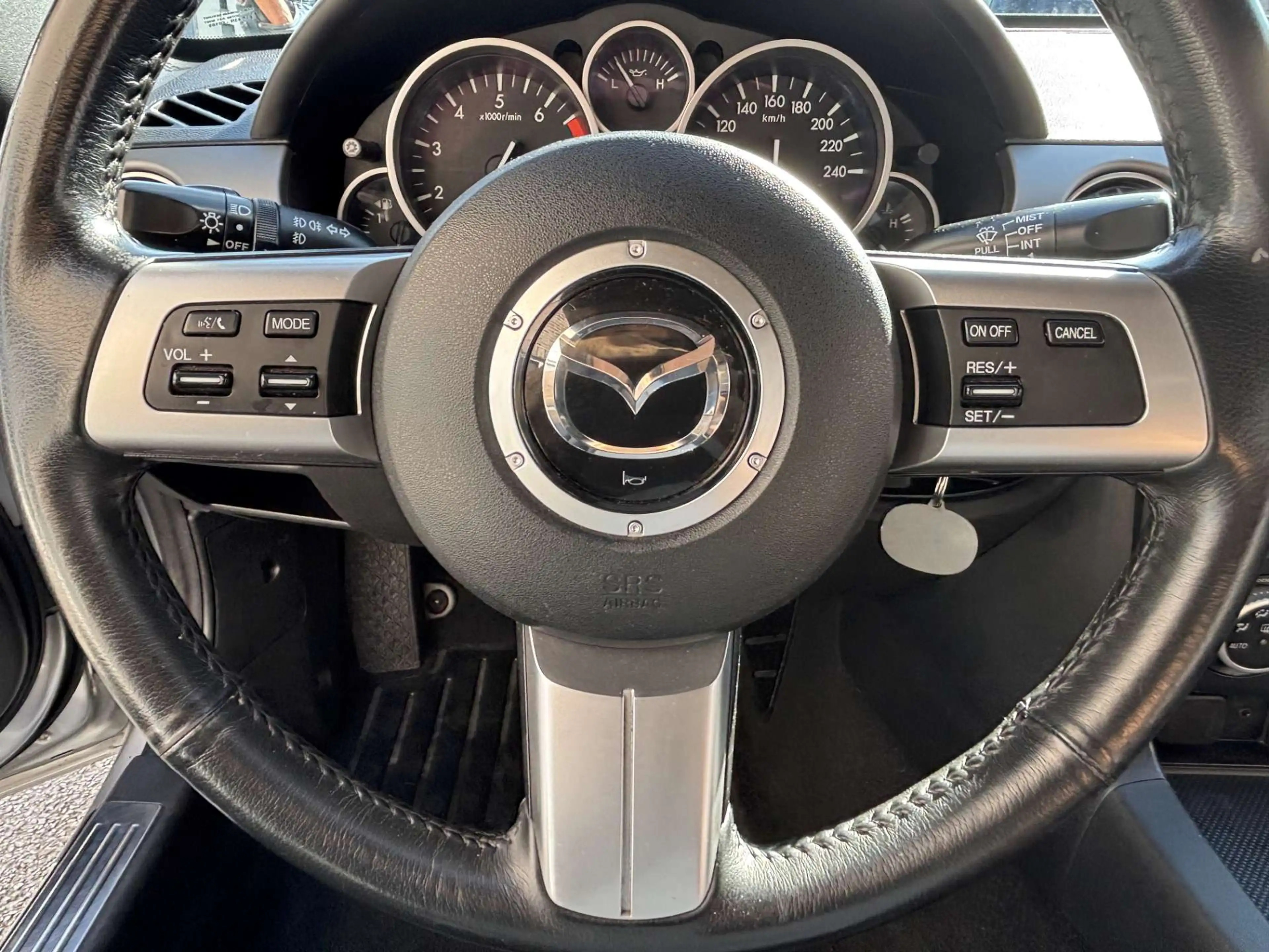 Mazda MX-5 MX-5 1.8 NCFL Roadster Coupé / Leder / 90000km — photo 9