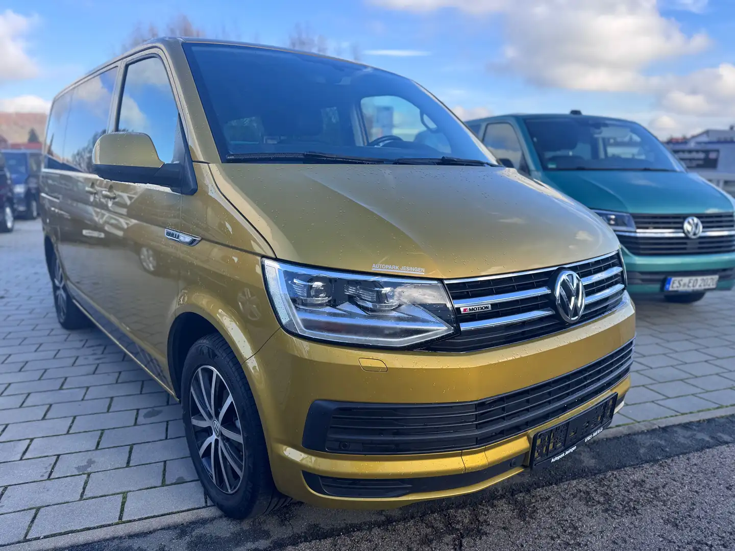 Volkswagen T6 Multivan Multivan Comfortline 4Motion/LED/Luftstandheizung Gold - 2