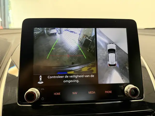 Mitsubishi Eclipse Cross view 22