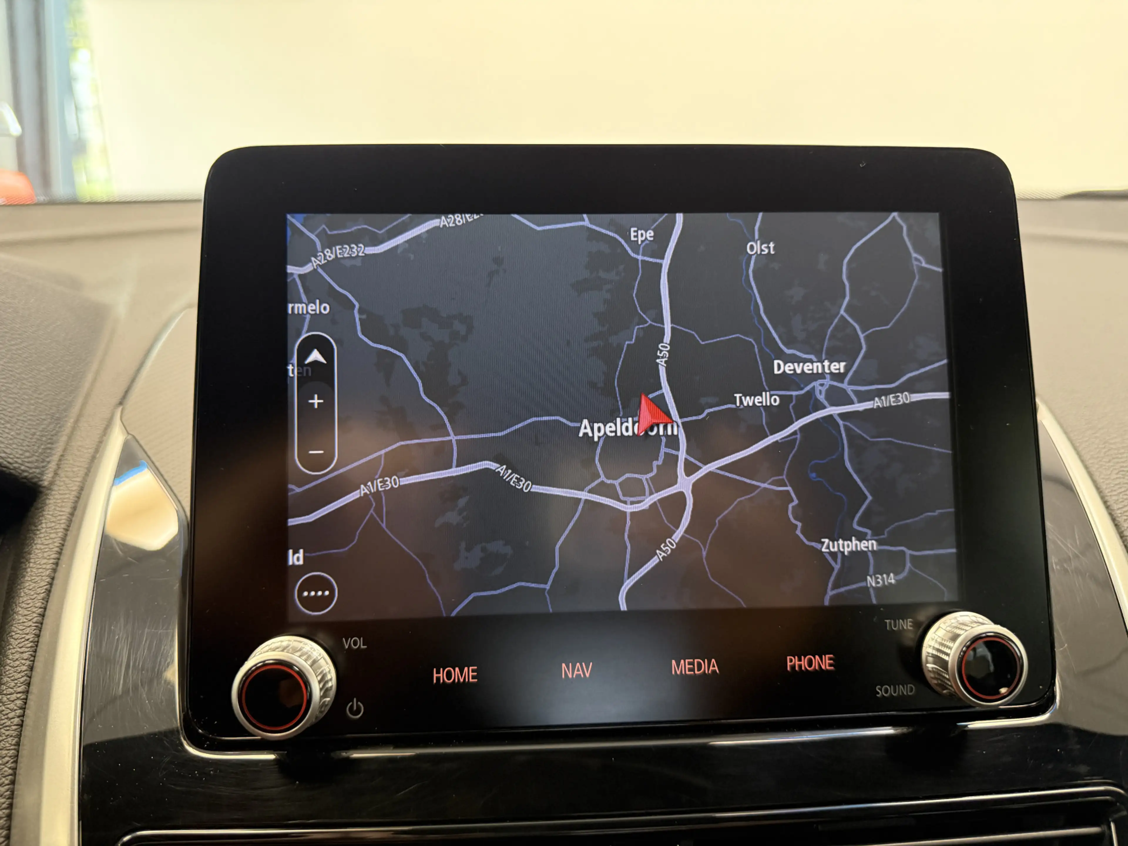 Mitsubishi Eclipse Cross 2.4 PHEV 4WD Business Executive Adaptive-Cruise Tr — photo 20