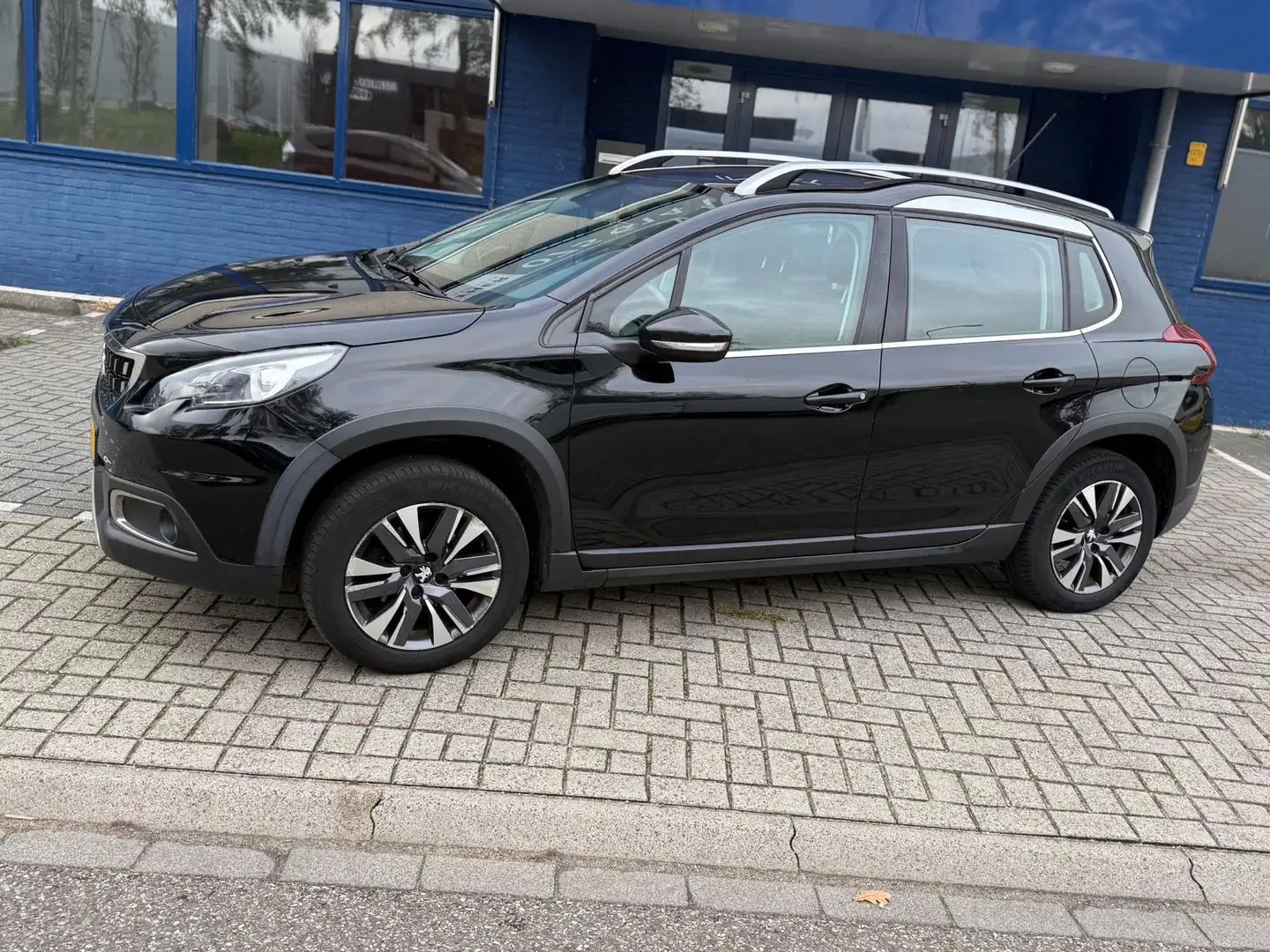 Peugeot 2008 1.2 PureTech Allure (( GARANTIE))(( wening km ))) Negro - 2