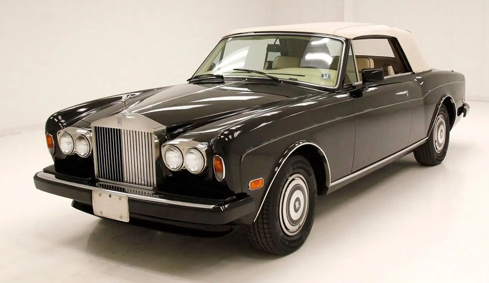 Rolls-Royce Corniche Convertible - 2