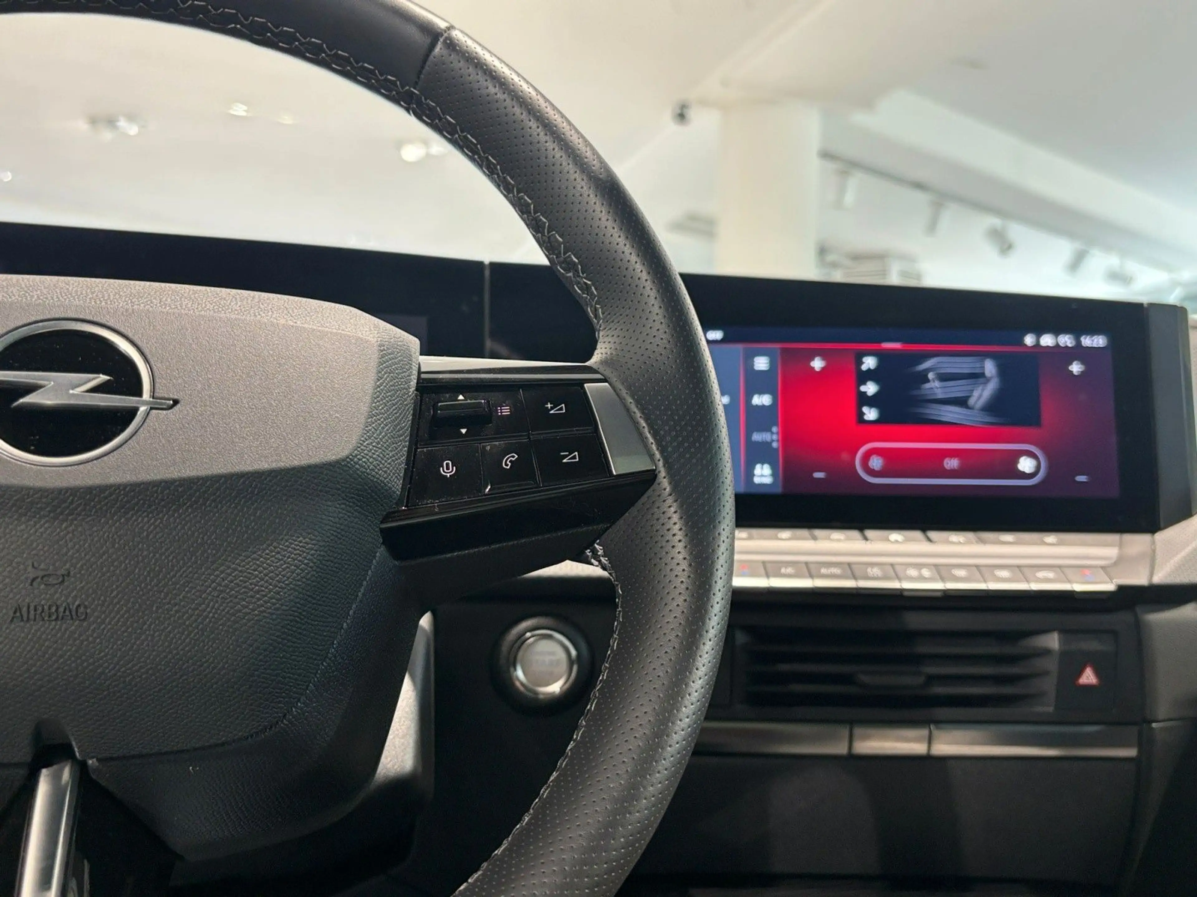 Opel Astra L Lim Ultimate Aut. SCHIEBE LED ACC HUD — photo 15