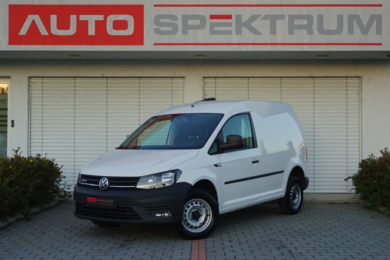Volkswagen Caddy 4Motion TDI Kasten | € 155 mtl | AHK | Kam Weiß - 1