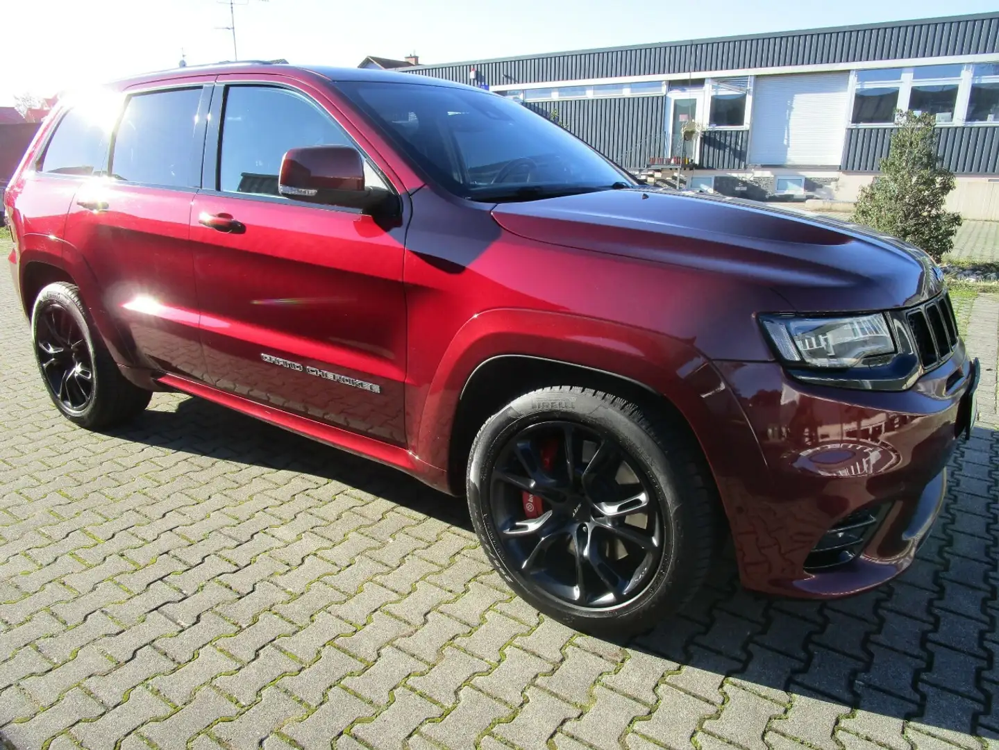Jeep Grand Cherokee 6.4 V8 HEMI SRT mit Gasanlage Rosso - 2