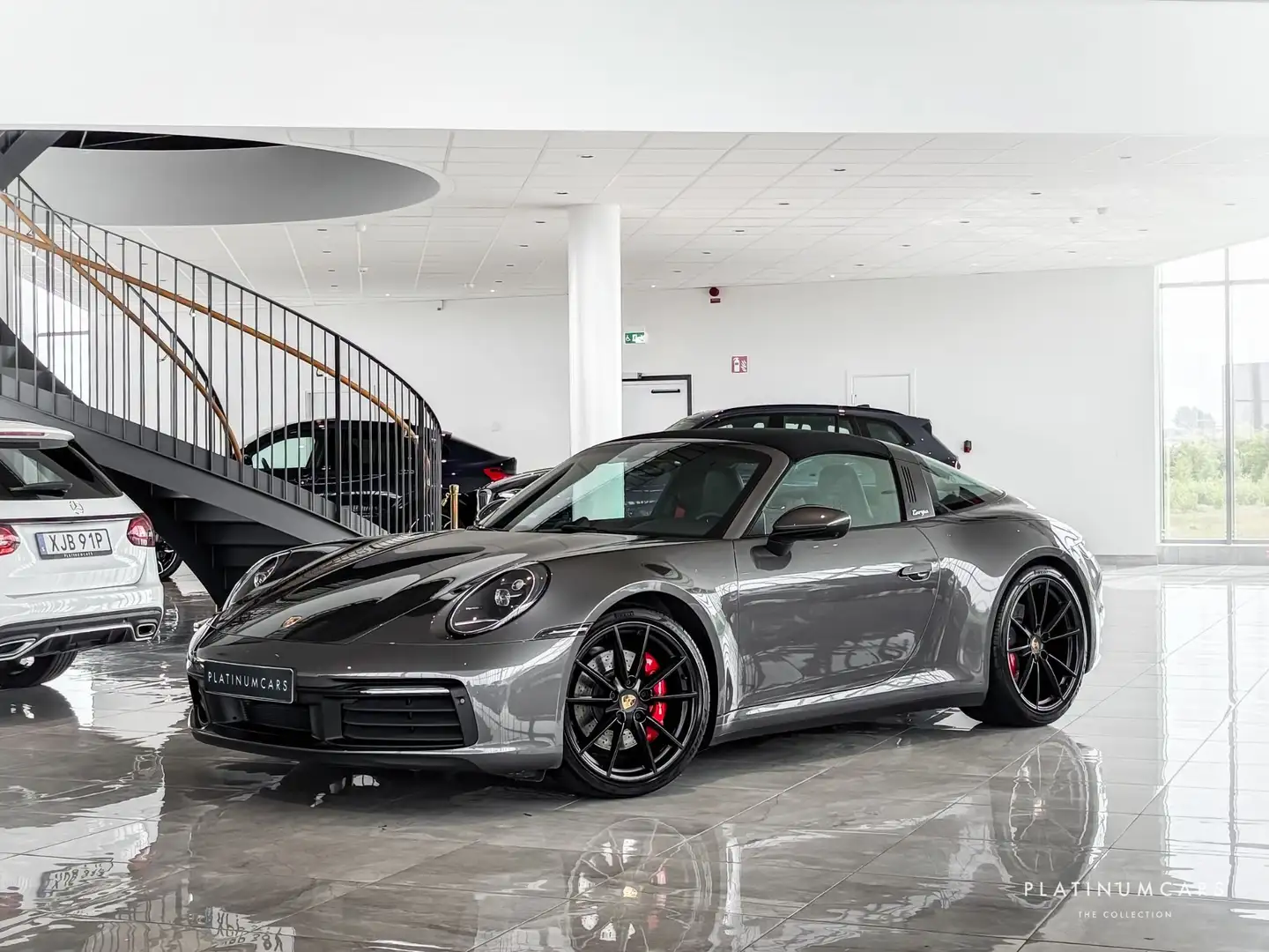 Porsche 911 type 992 3.0 Targa 4S 450 ch Gris - 2