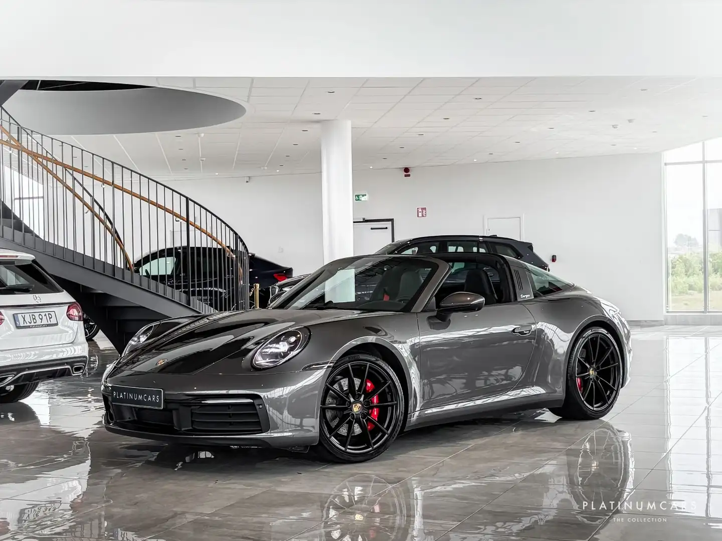 Porsche 911 type 992 3.0 Targa 4S 450 ch Gris - 1