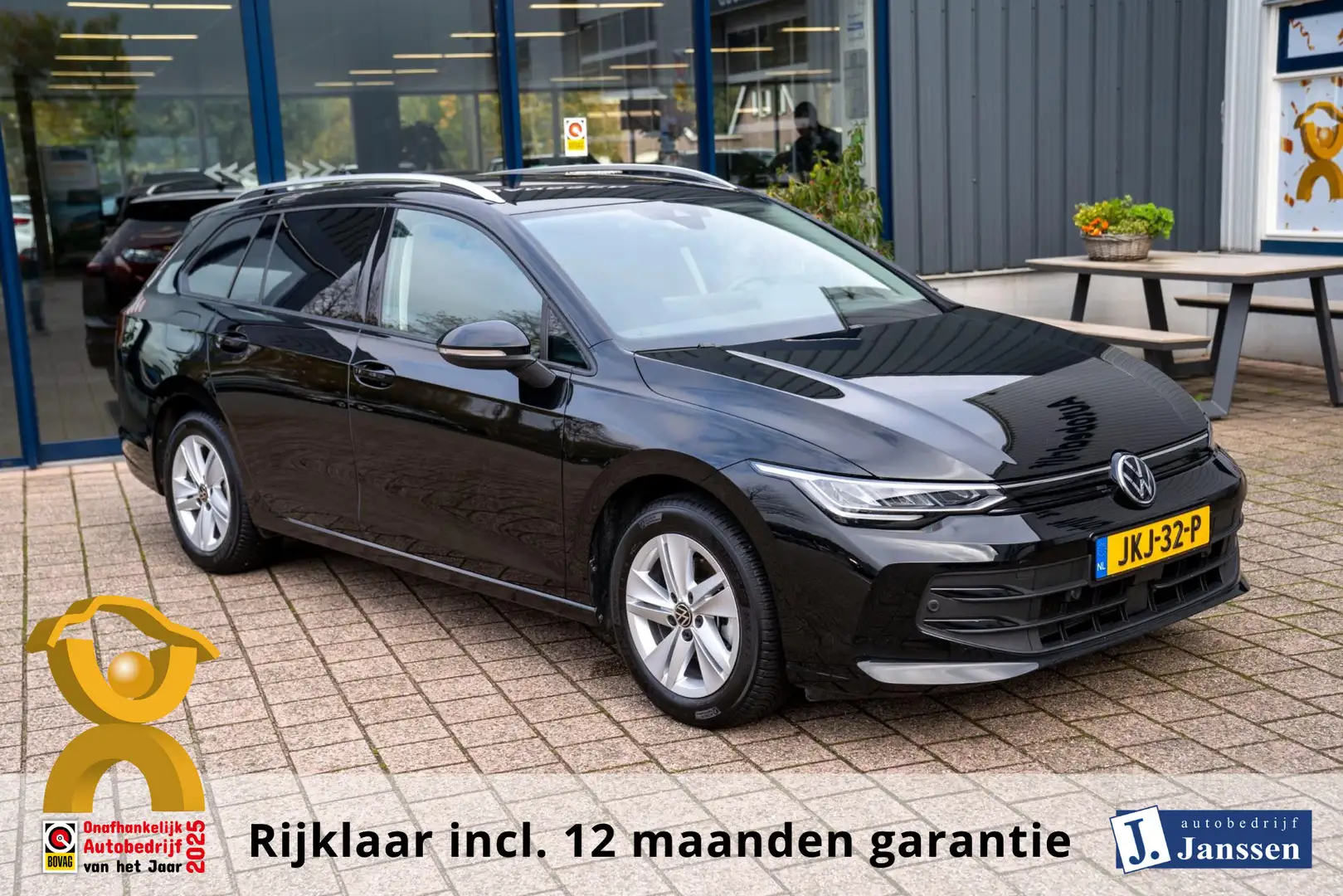 Volkswagen Golf Variant 1.5 e-TSI Life Business |Prijs rijklaar incl 12 mn Noir - 1