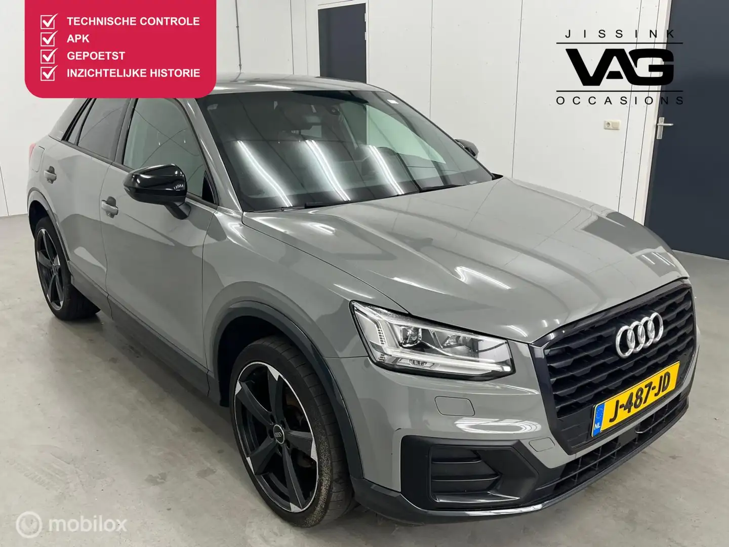 Audi Q2 35 TFSI epic Leer LED CarPlay PDC 18 inch S line Gris - 1