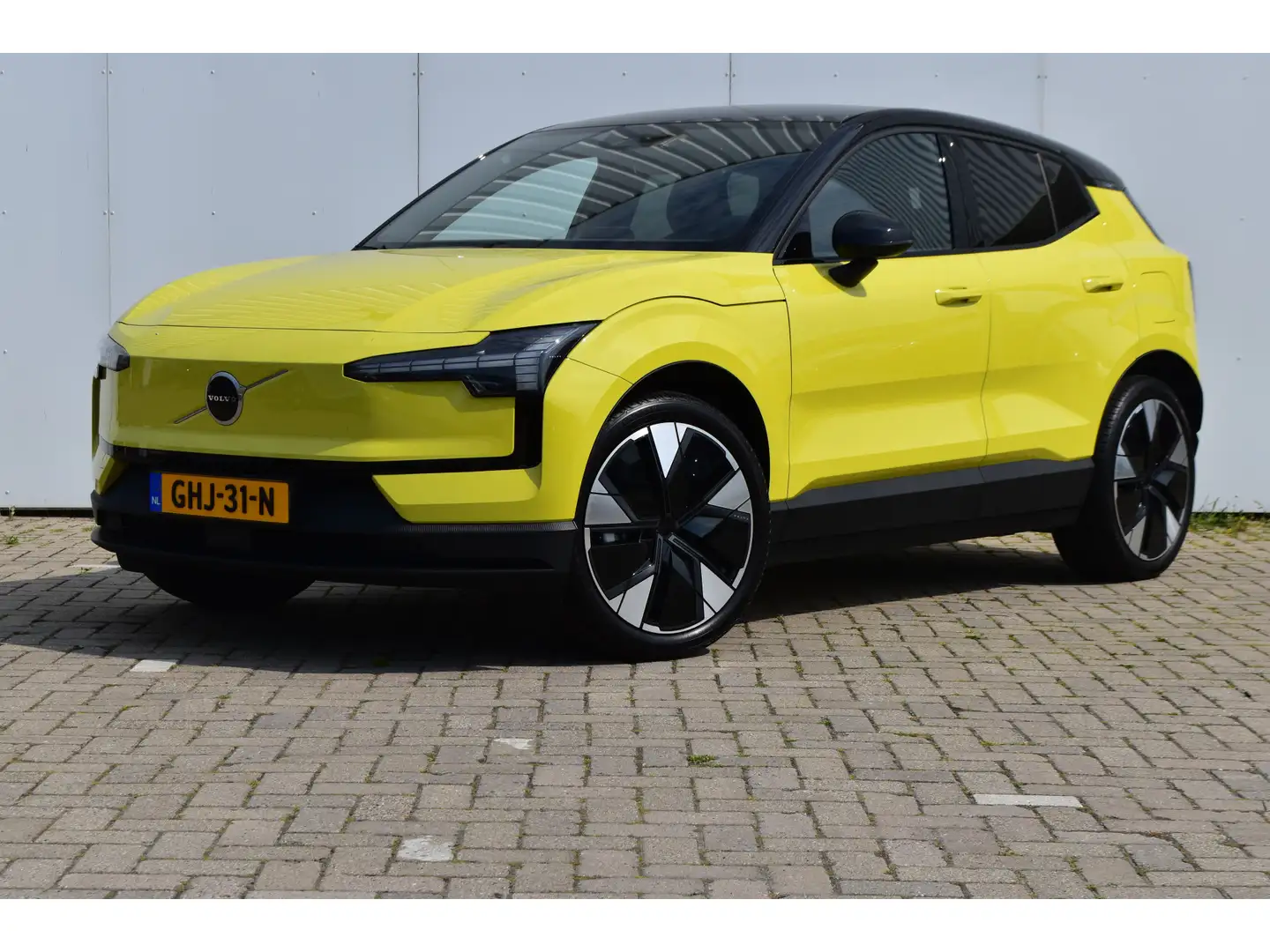 Volvo EX30 Extended Range Plus | 20'' |MossYellow! | H&K Audi Geel - 2