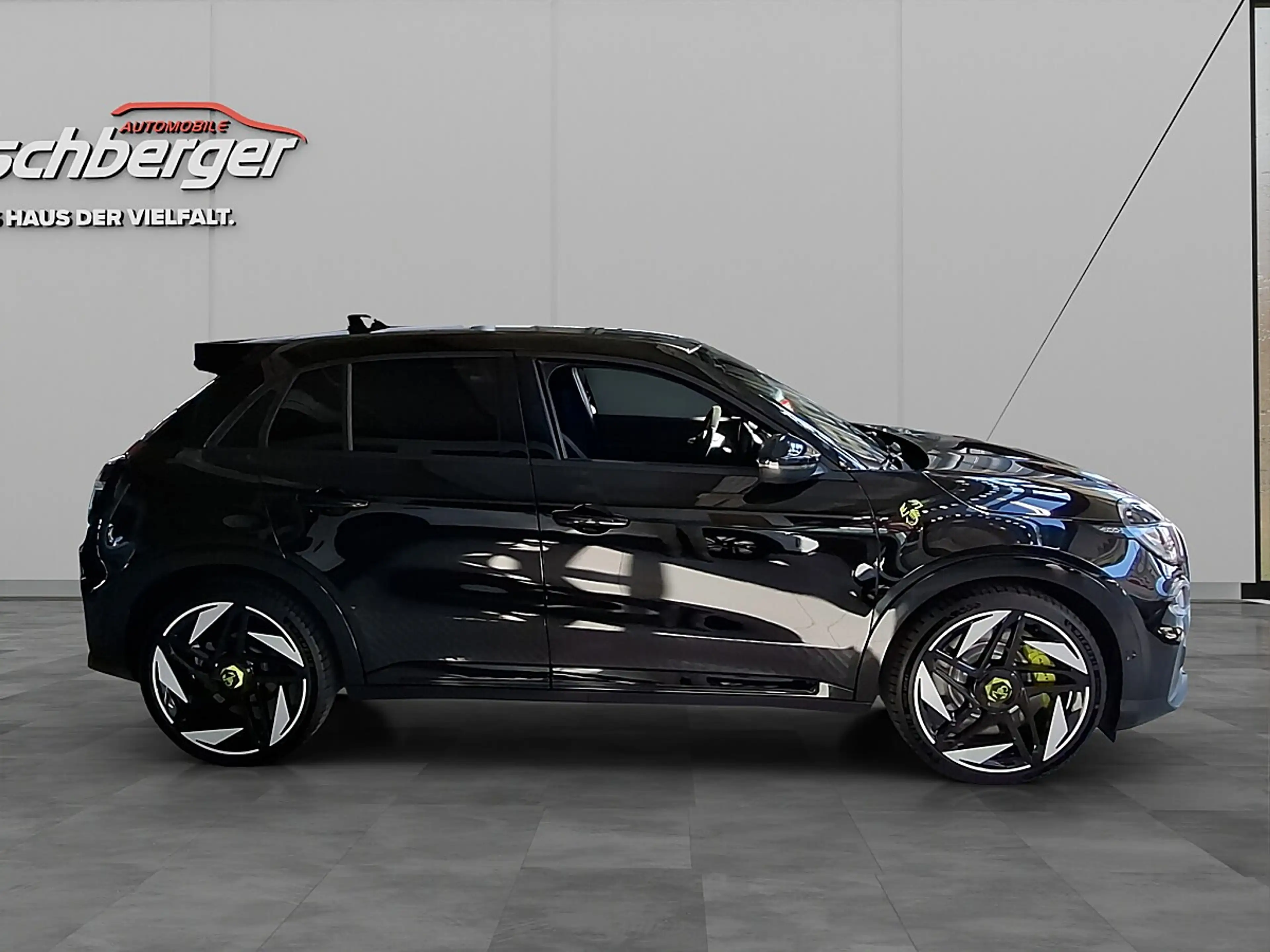 Abarth 600e Competizione 54 kWh — photo 4