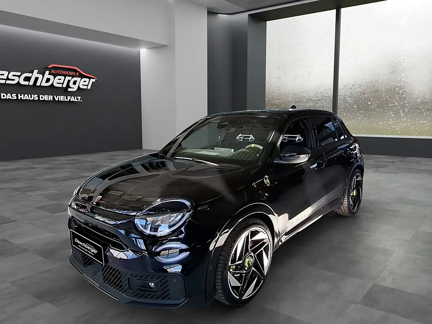 Abarth 600e Competizione 54 kWh Schwarz - 1