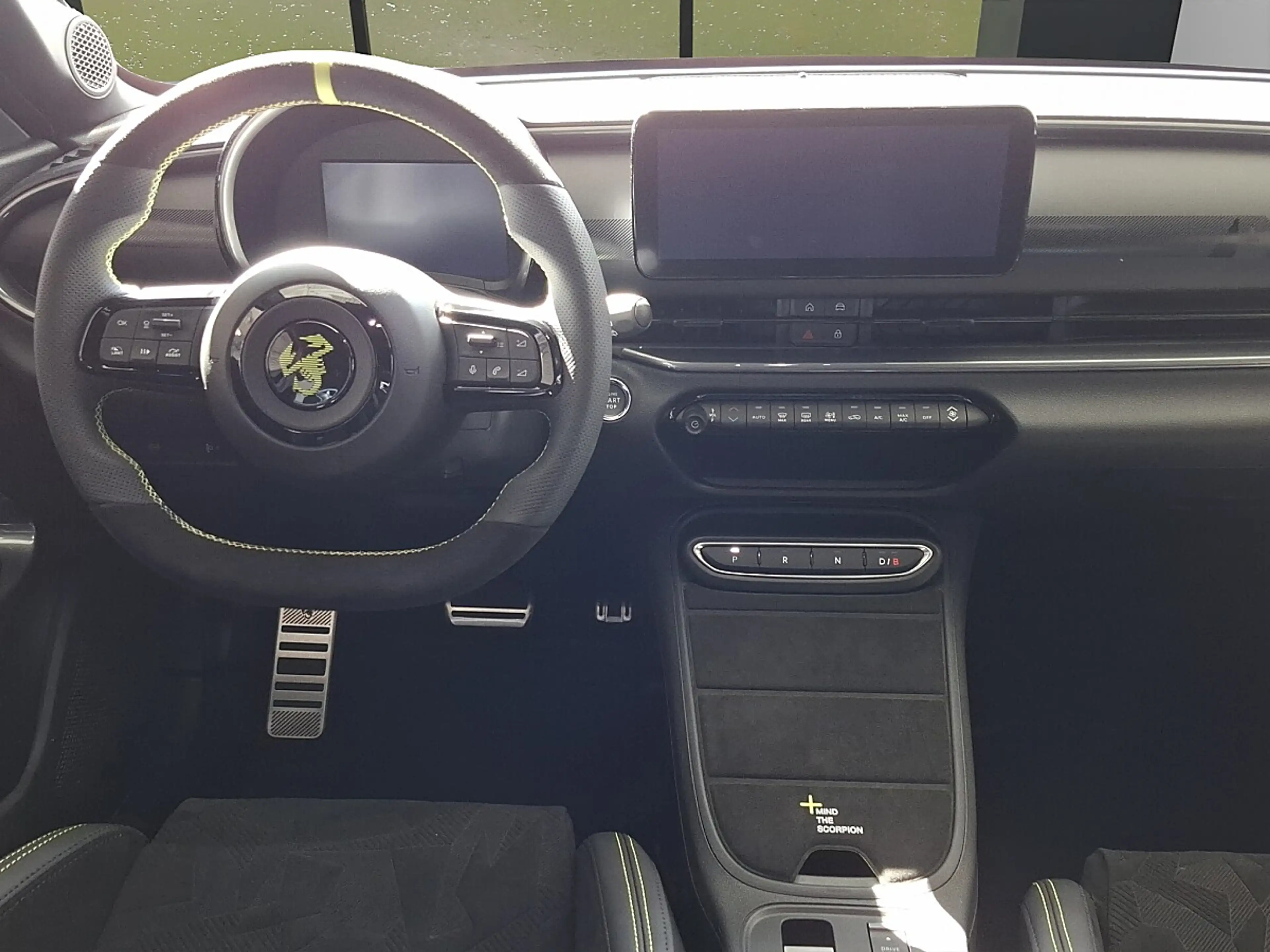Abarth 600e Competizione 54 kWh — photo 7
