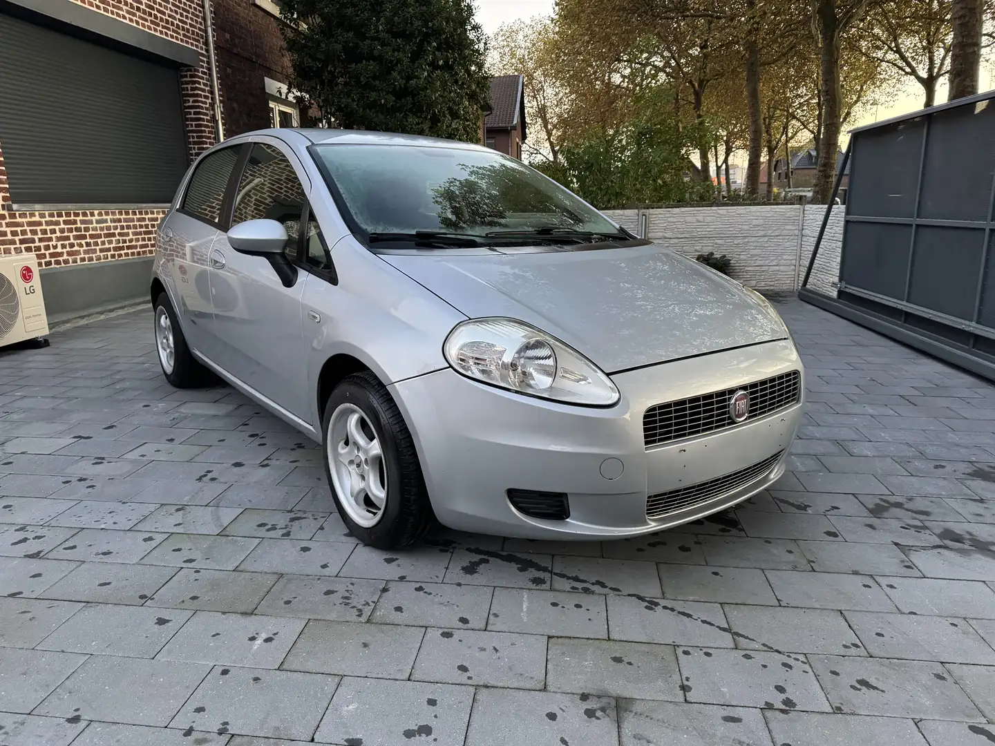 Fiat Grande Punto 1.4 Benzine - 2