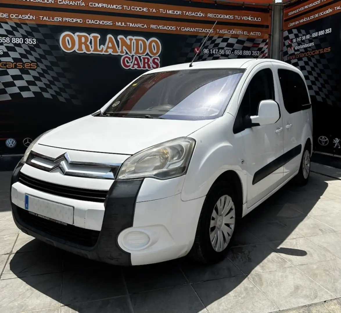 Citroen Berlingo Combi 1.6HDI XTR 110 Bianco - 1