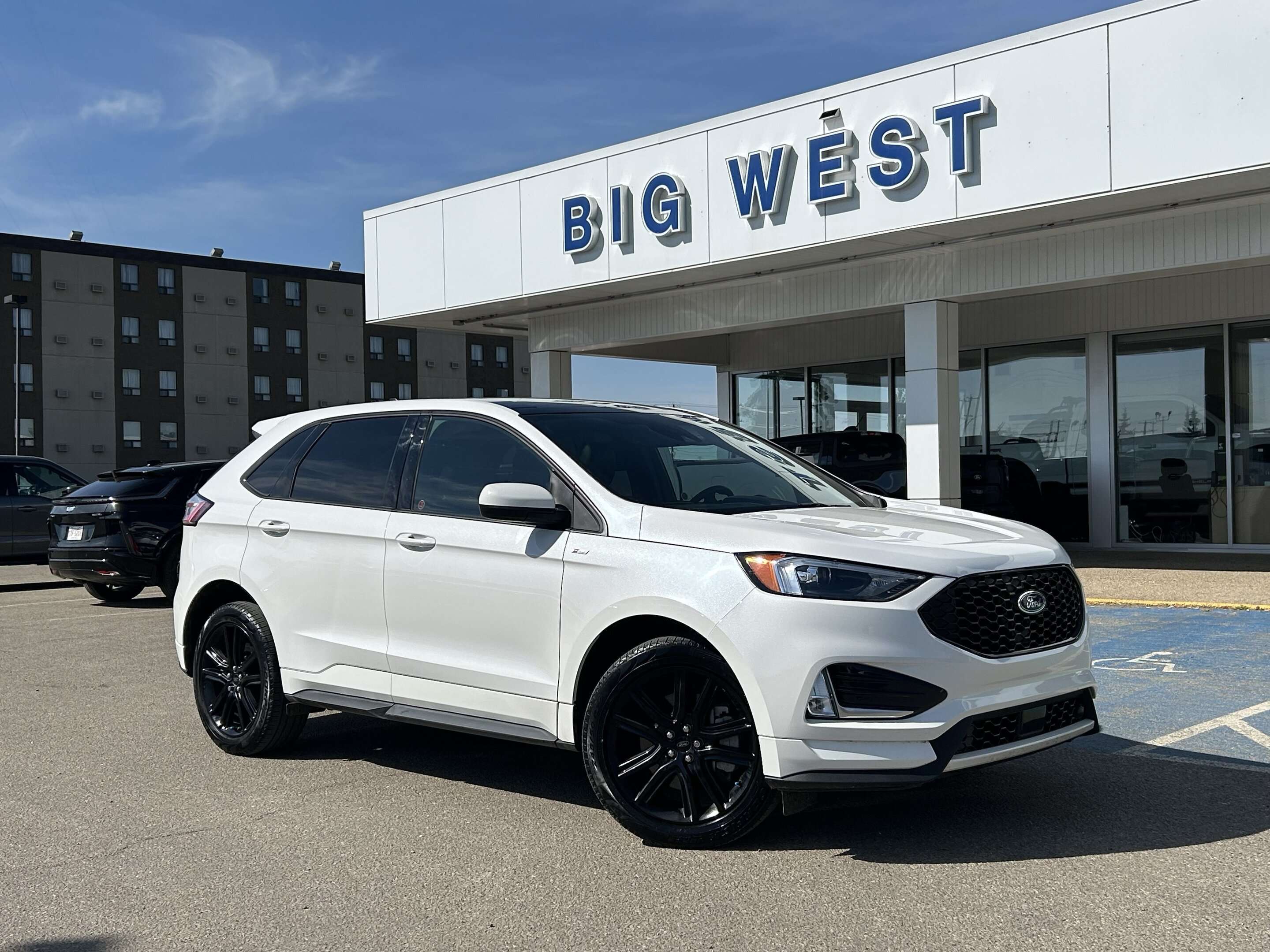 White 2024 Ford Edge SUV / Crossover All-Wheel Drive 8-Speed Automatic