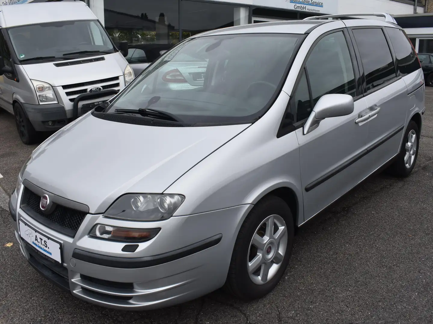 Fiat Ulysse 2.2 JTD AUTOMATIK*7-SITZER*ZAHNRIEMEN NEU*2.HAND Grau - 1