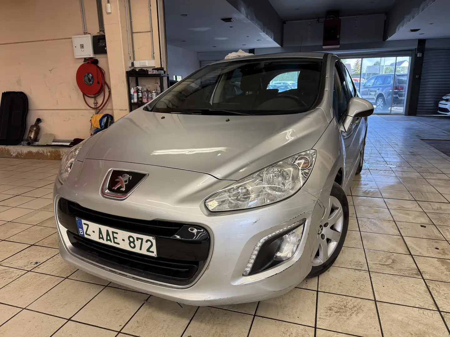 Peugeot 308 308 1.6 e-HDi Black Silber - 1
