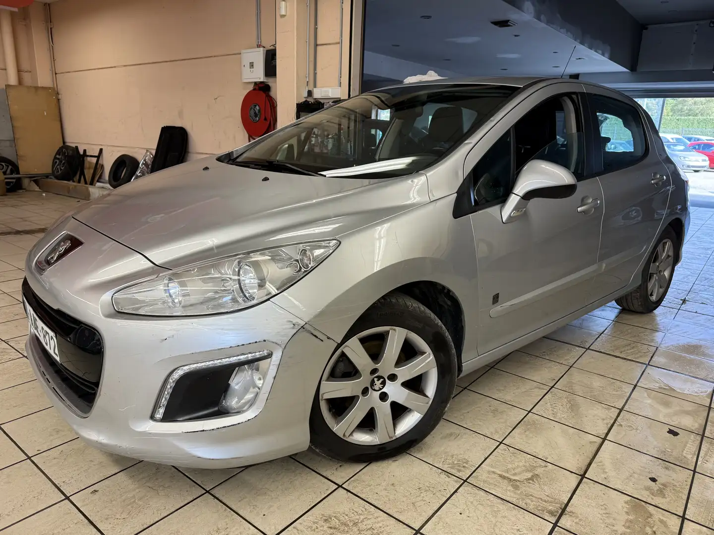 Peugeot 308 308 1.6 e-HDi Black Silber - 2