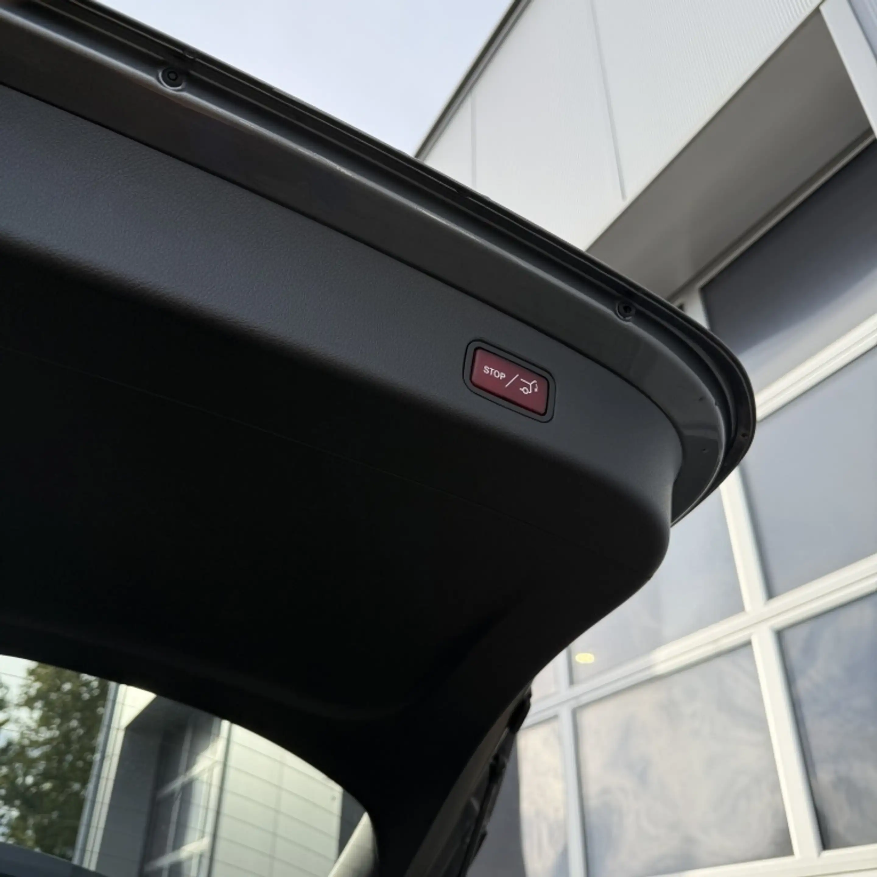 Mercedes-Benz GLC 300 MODEL"23 300e 4MATIC AMG Line *MODEL"23/CAMERA/TRE — photo 30