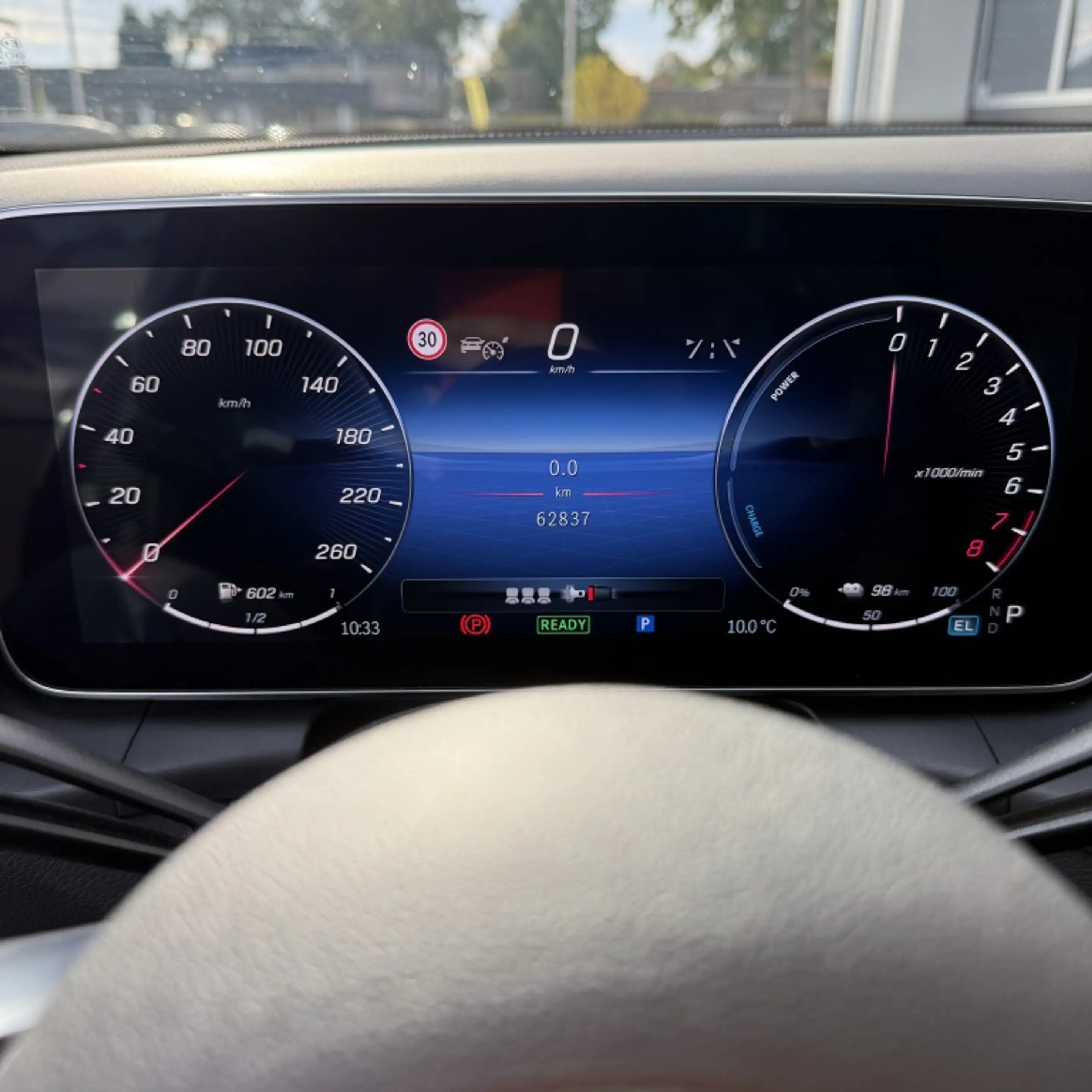 Mercedes-Benz GLC 300 MODEL"23 300e 4MATIC AMG Line *MODEL"23/CAMERA/TRE — photo 11