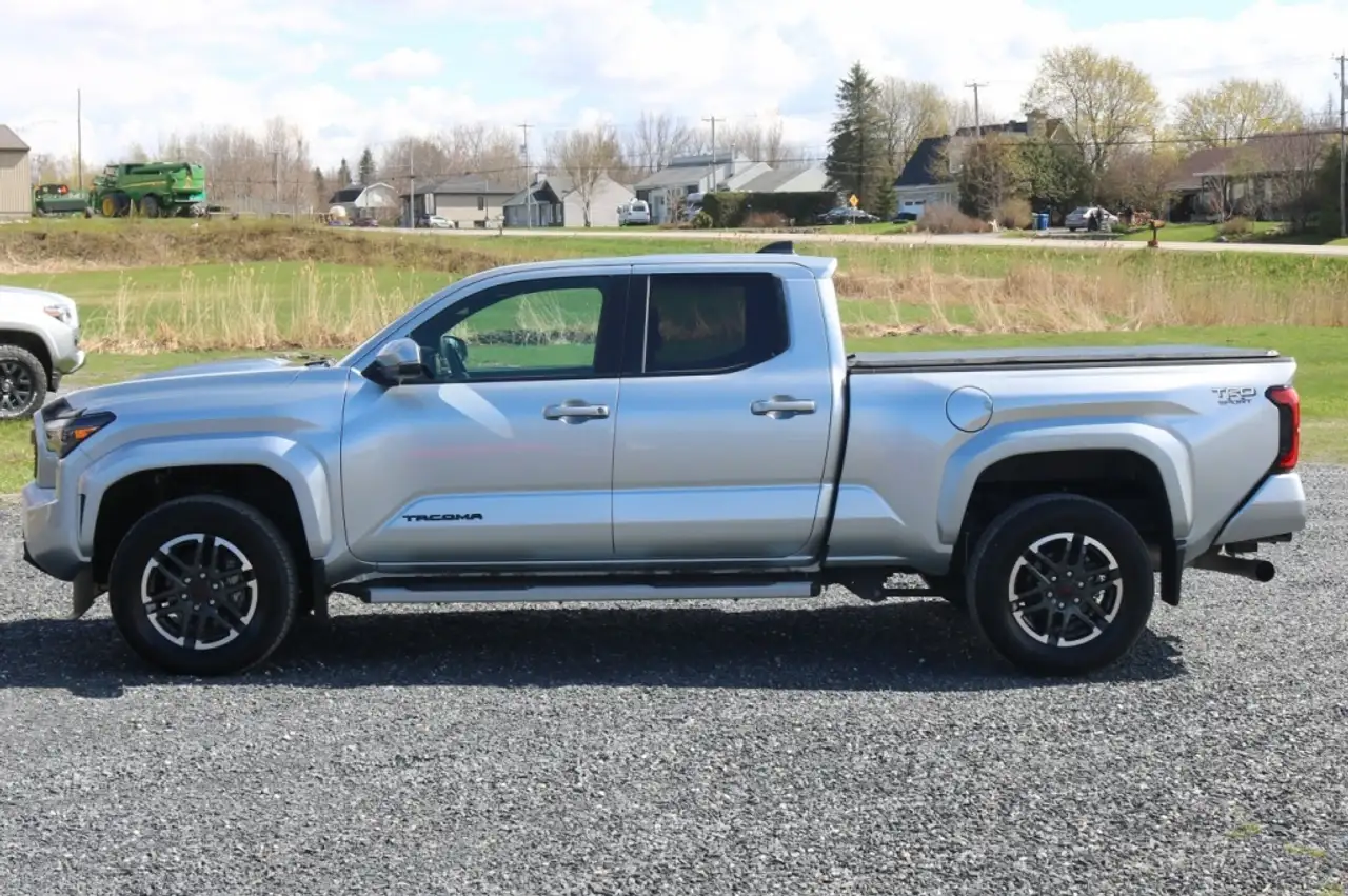 Toyota Tacoma снимка Toyota Tacoma