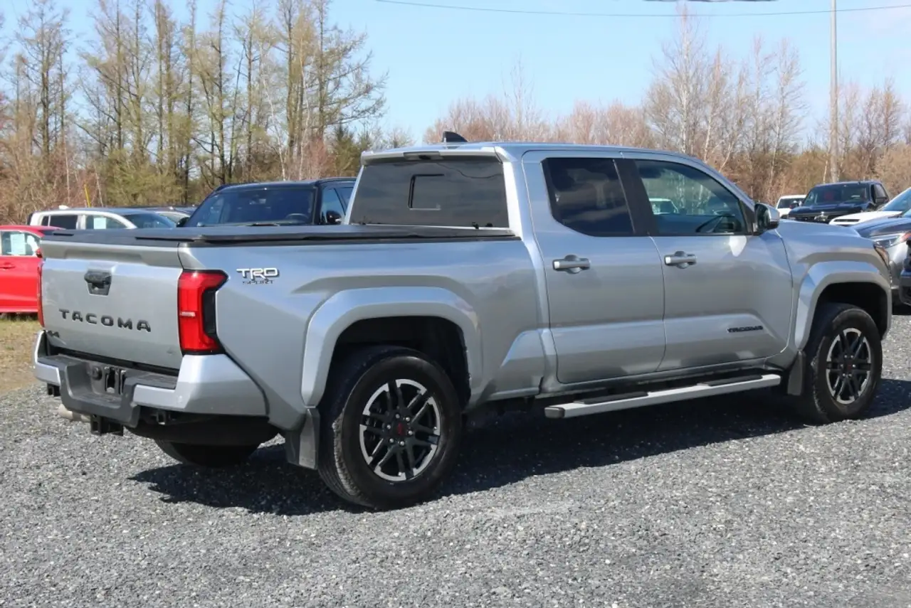 Toyota Tacoma снимка Toyota Tacoma