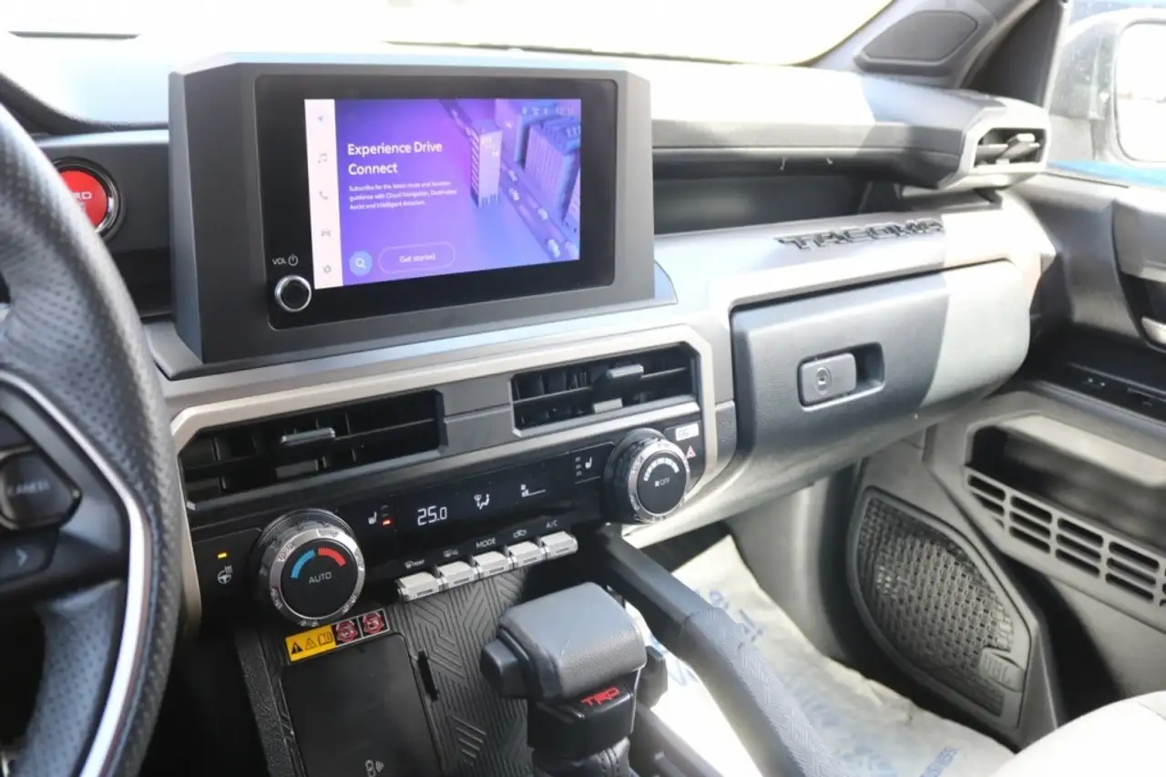 Toyota Tacoma снимка Toyota Tacoma