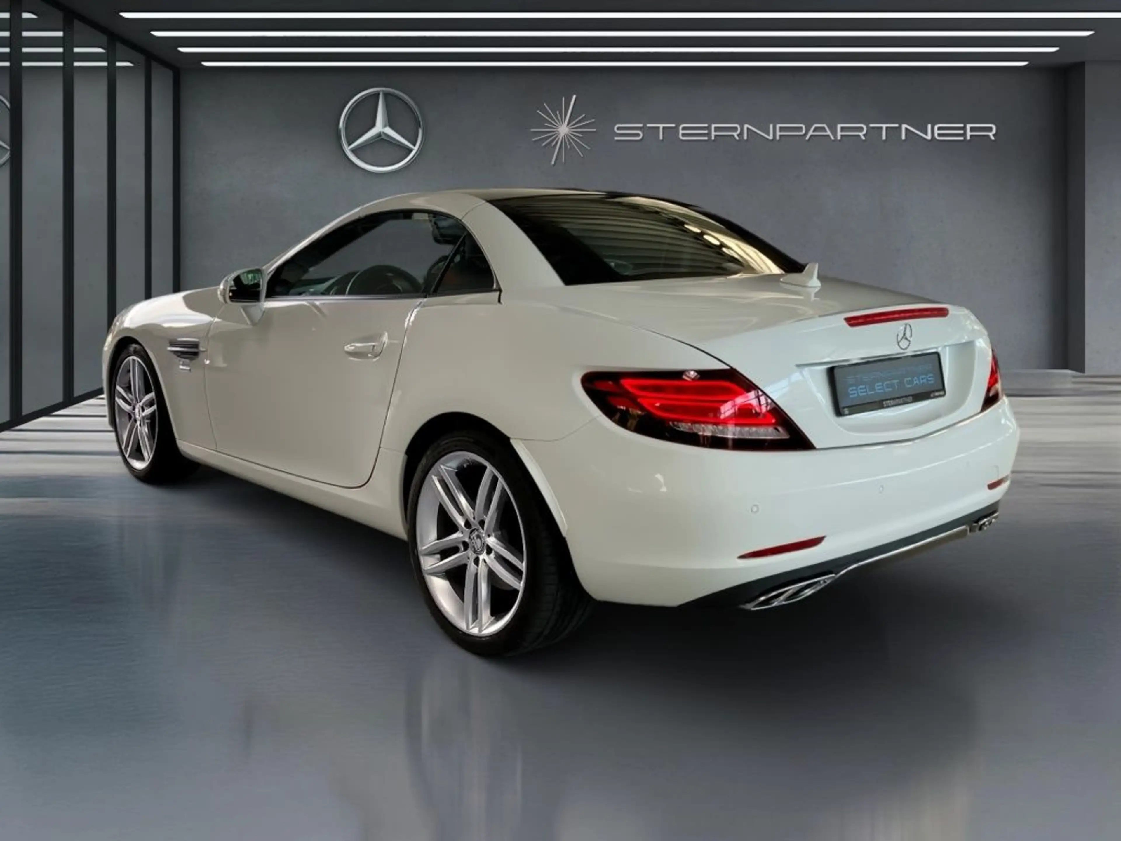 Mercedes-Benz SLC 300 SLC 300 +Memory+Airscaf+Pano+Ambiente — photo 9