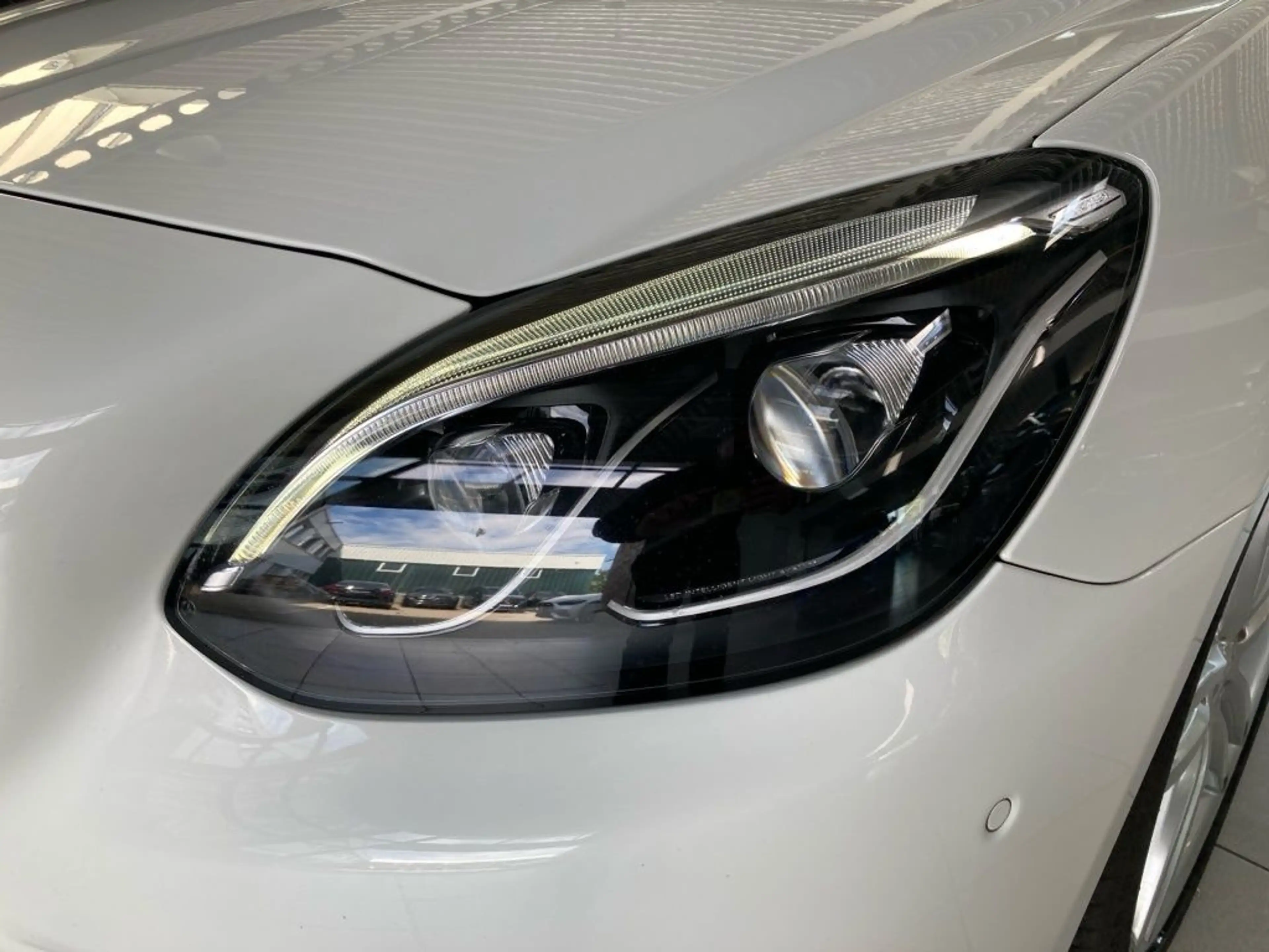 Mercedes-Benz SLC 300 SLC 300 +Memory+Airscaf+Pano+Ambiente — photo 2