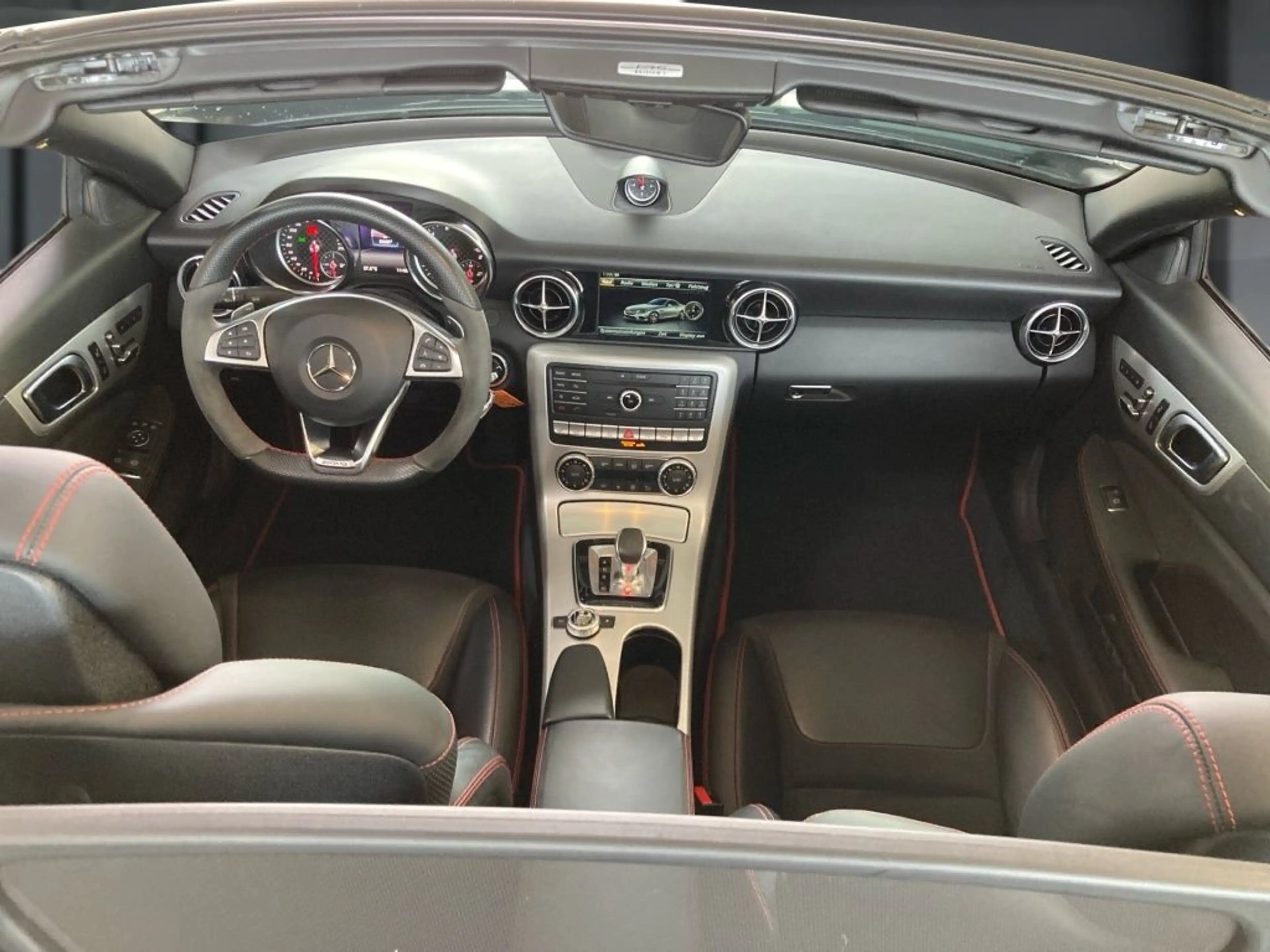 Mercedes-Benz SLC 300 SLC 300 +Memory+Airscaf+Pano+Ambiente — photo 14