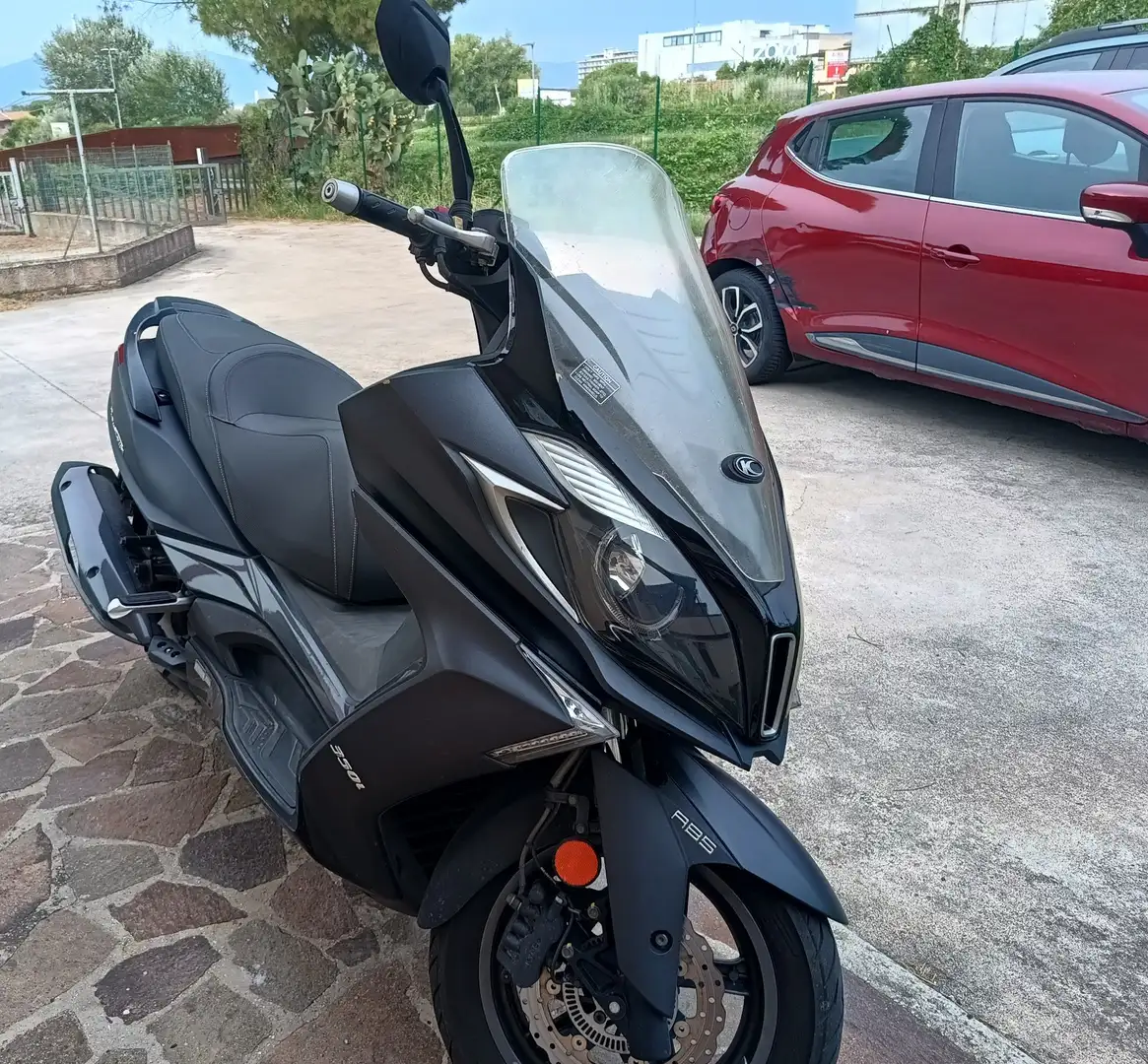 Kymco Downtown 350i Fekete - 1