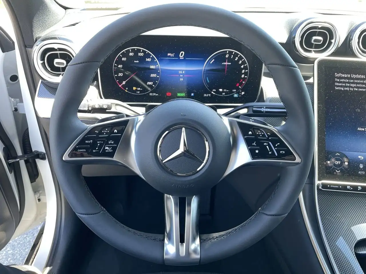Mercedes-Benz GLC снимка Mercedes-Benz GLC