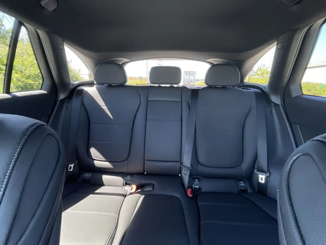 Mercedes-Benz GLC снимка Mercedes-Benz GLC