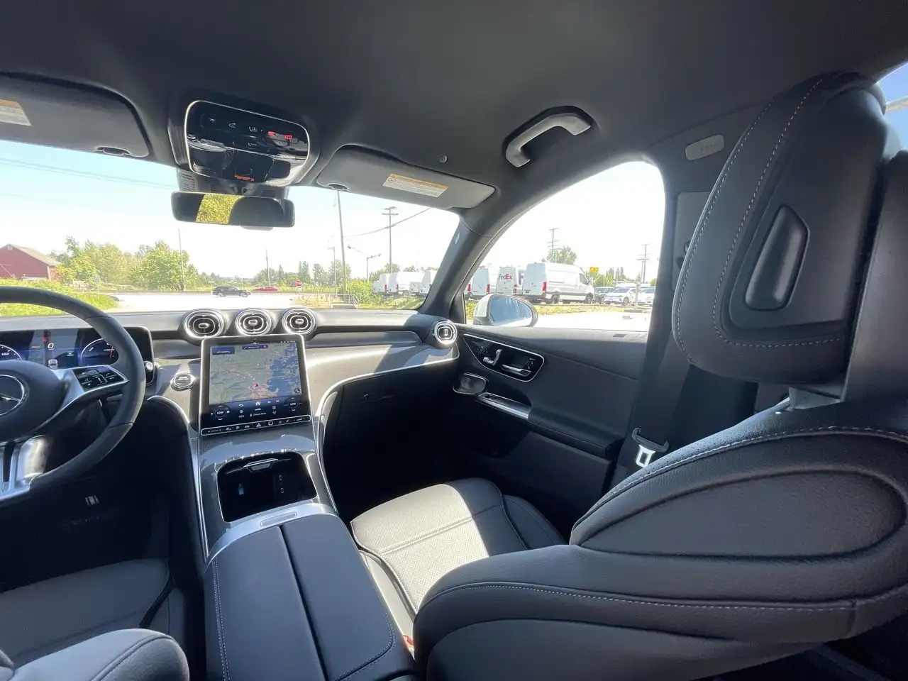 Mercedes-Benz GLC снимка Mercedes-Benz GLC
